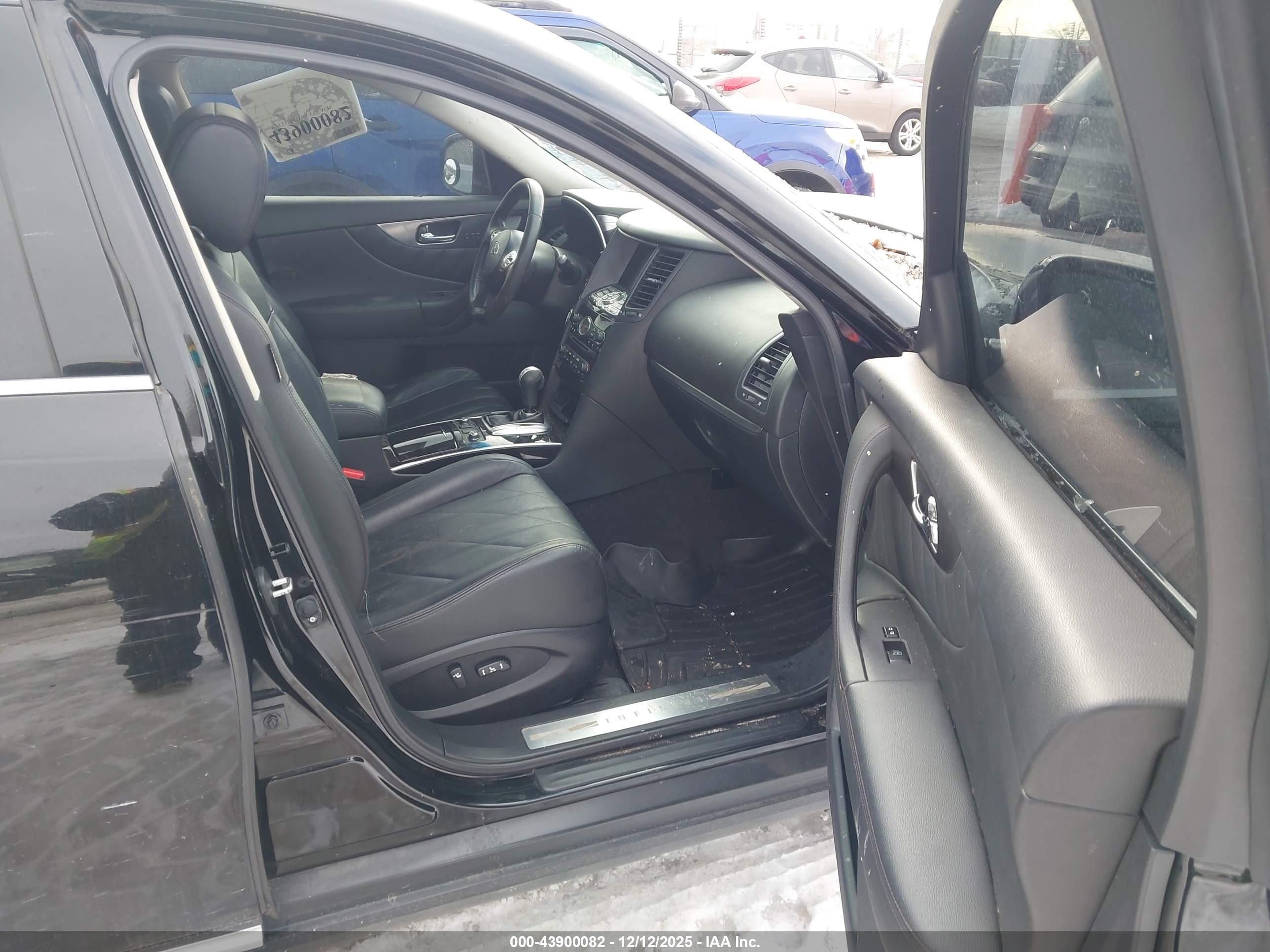 INFINITI FX35 image 5
