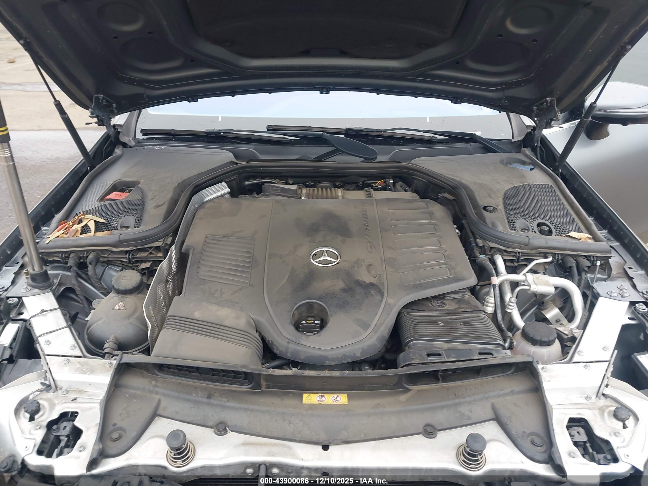MERCEDES-BENZ CLS image 10