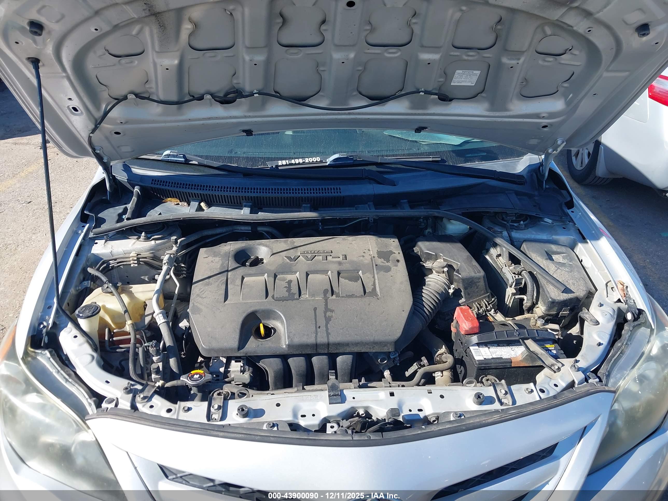 TOYOTA COROLLA image 10