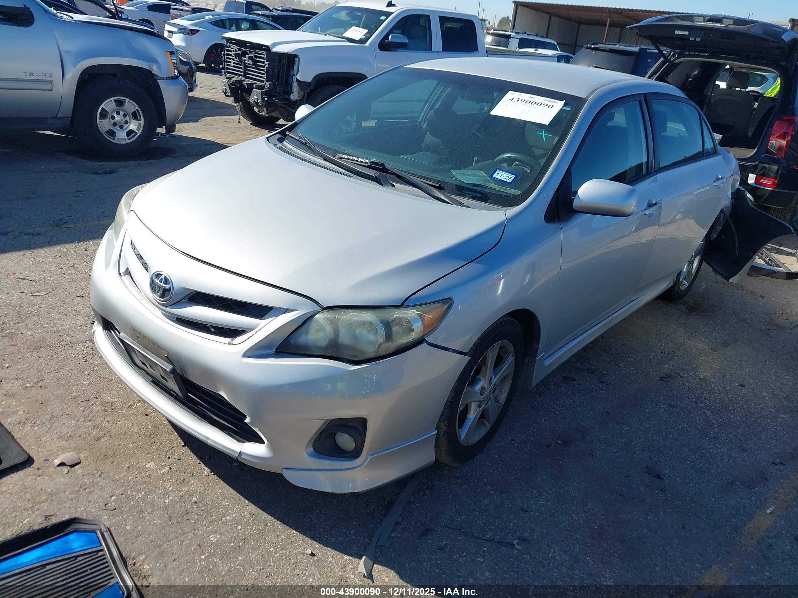 TOYOTA COROLLA image 2