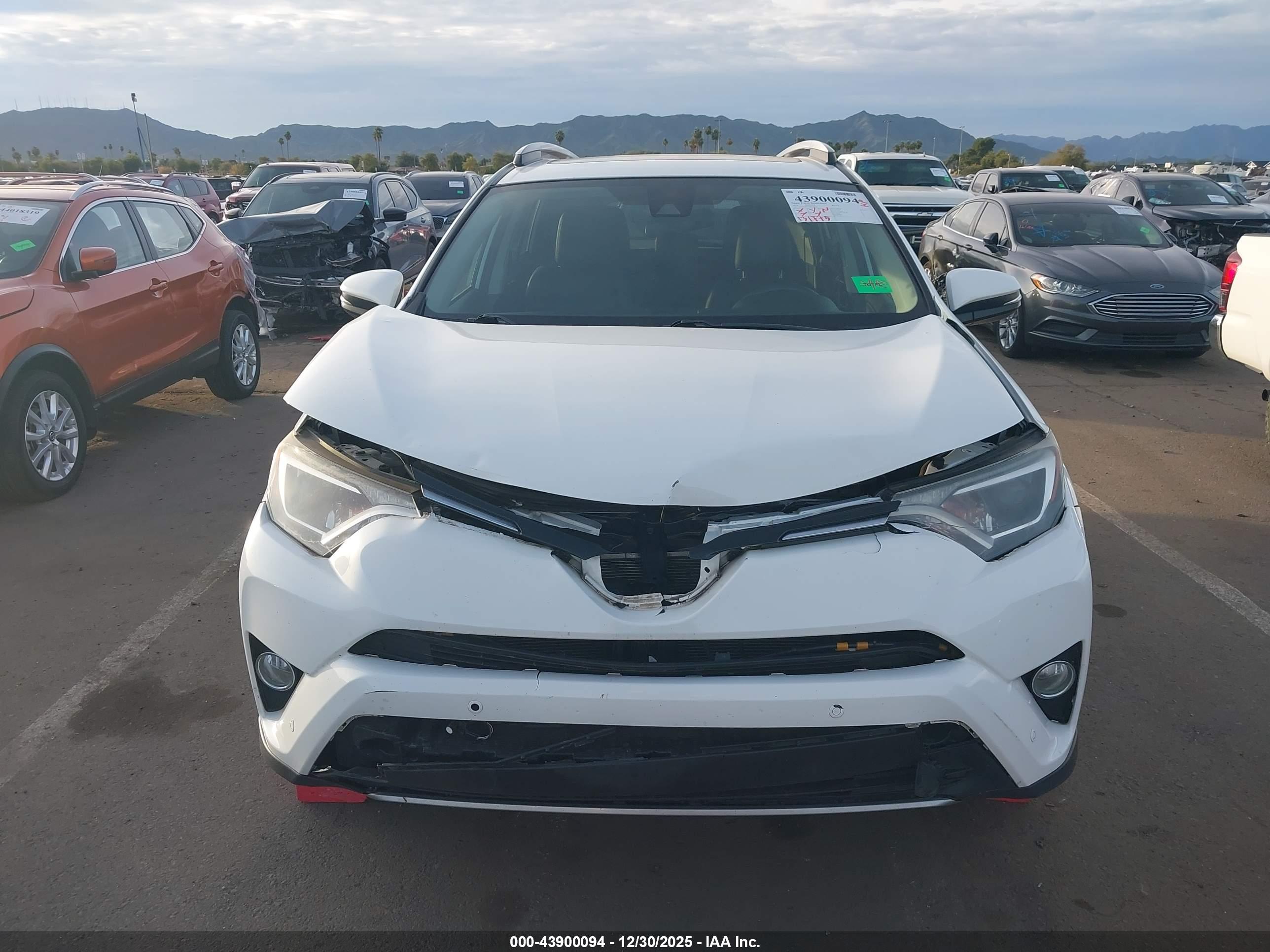TOYOTA RAV4 image 6