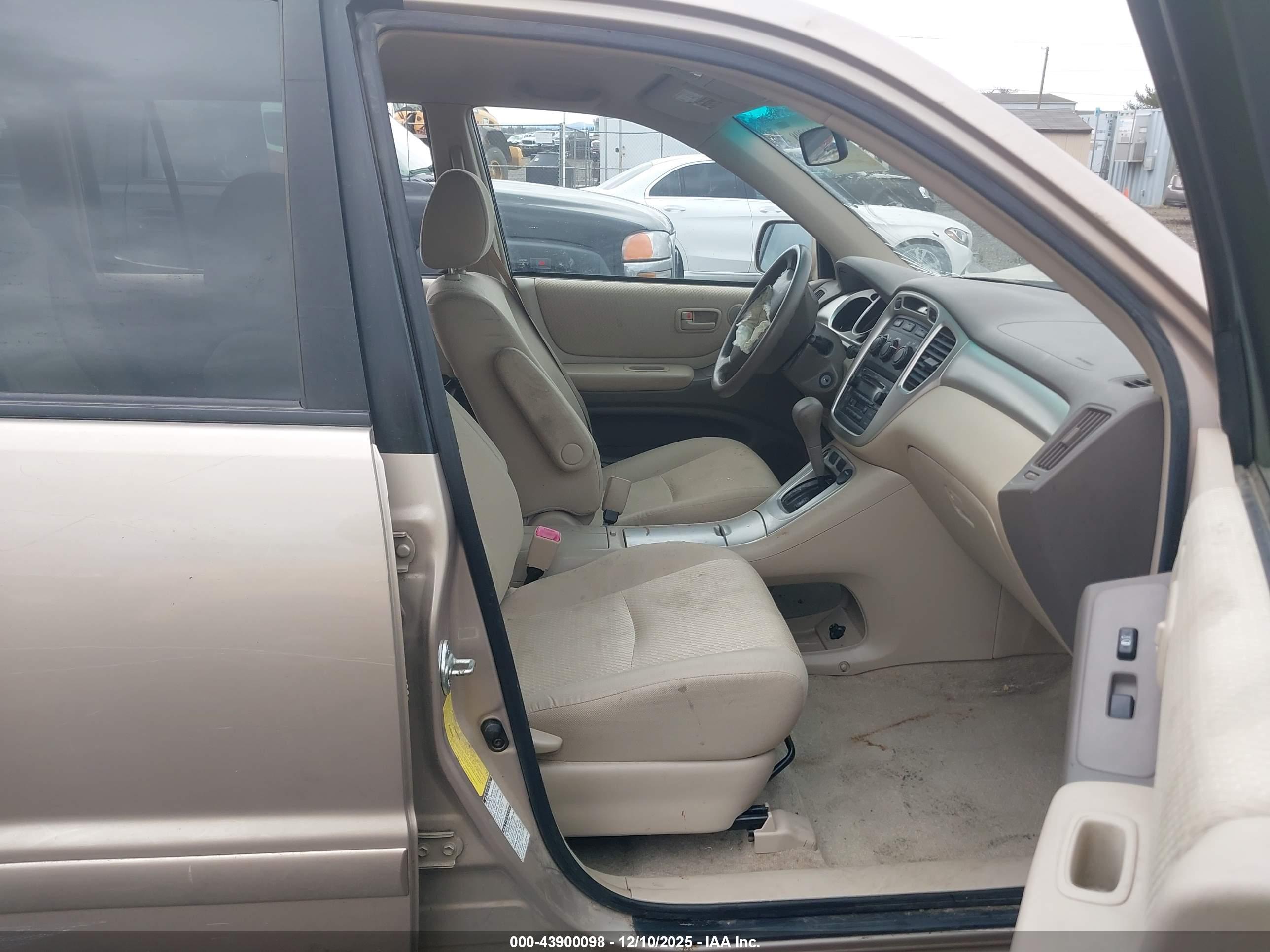 TOYOTA HIGHLANDER image 5