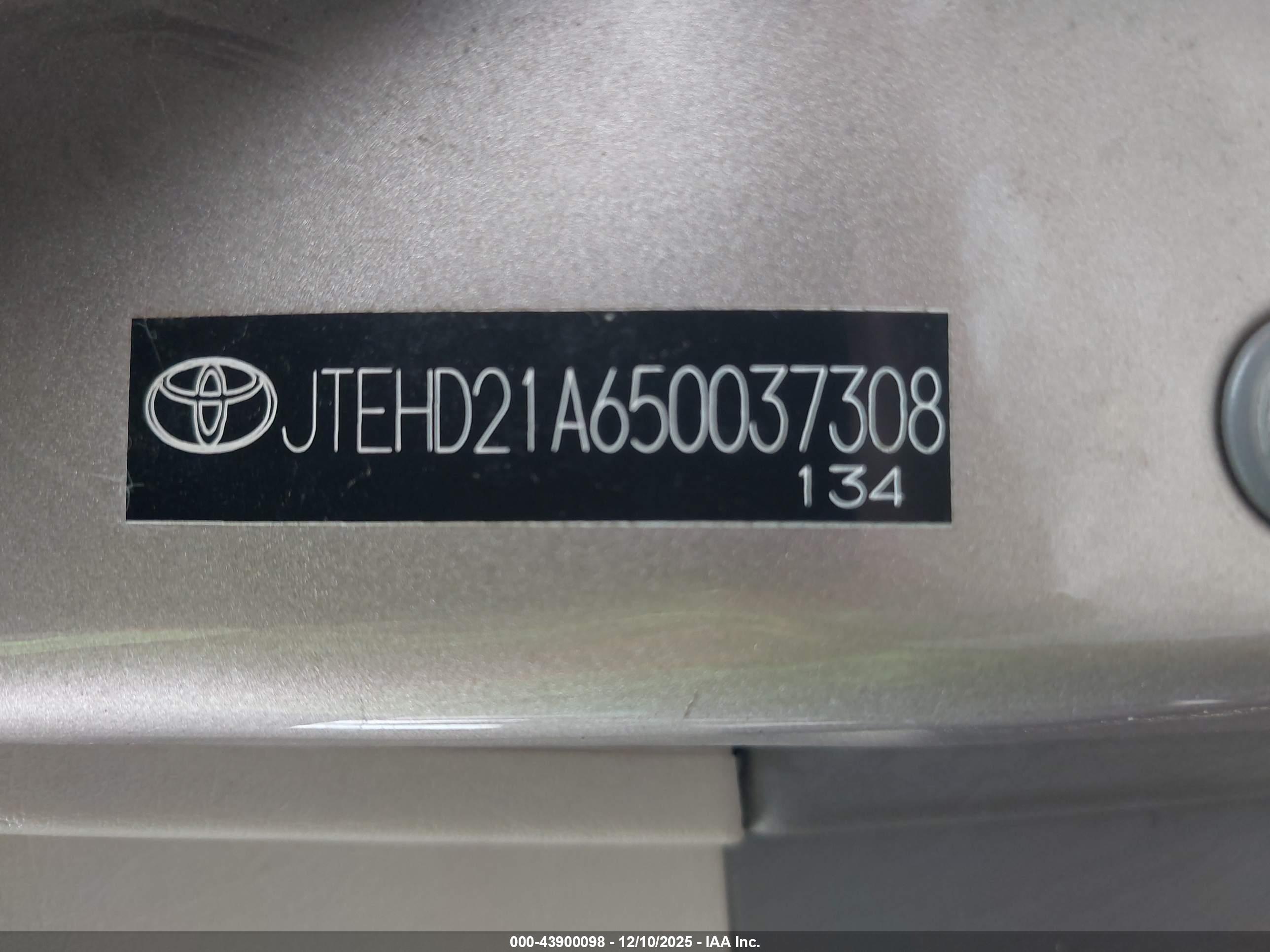 TOYOTA HIGHLANDER image 9
