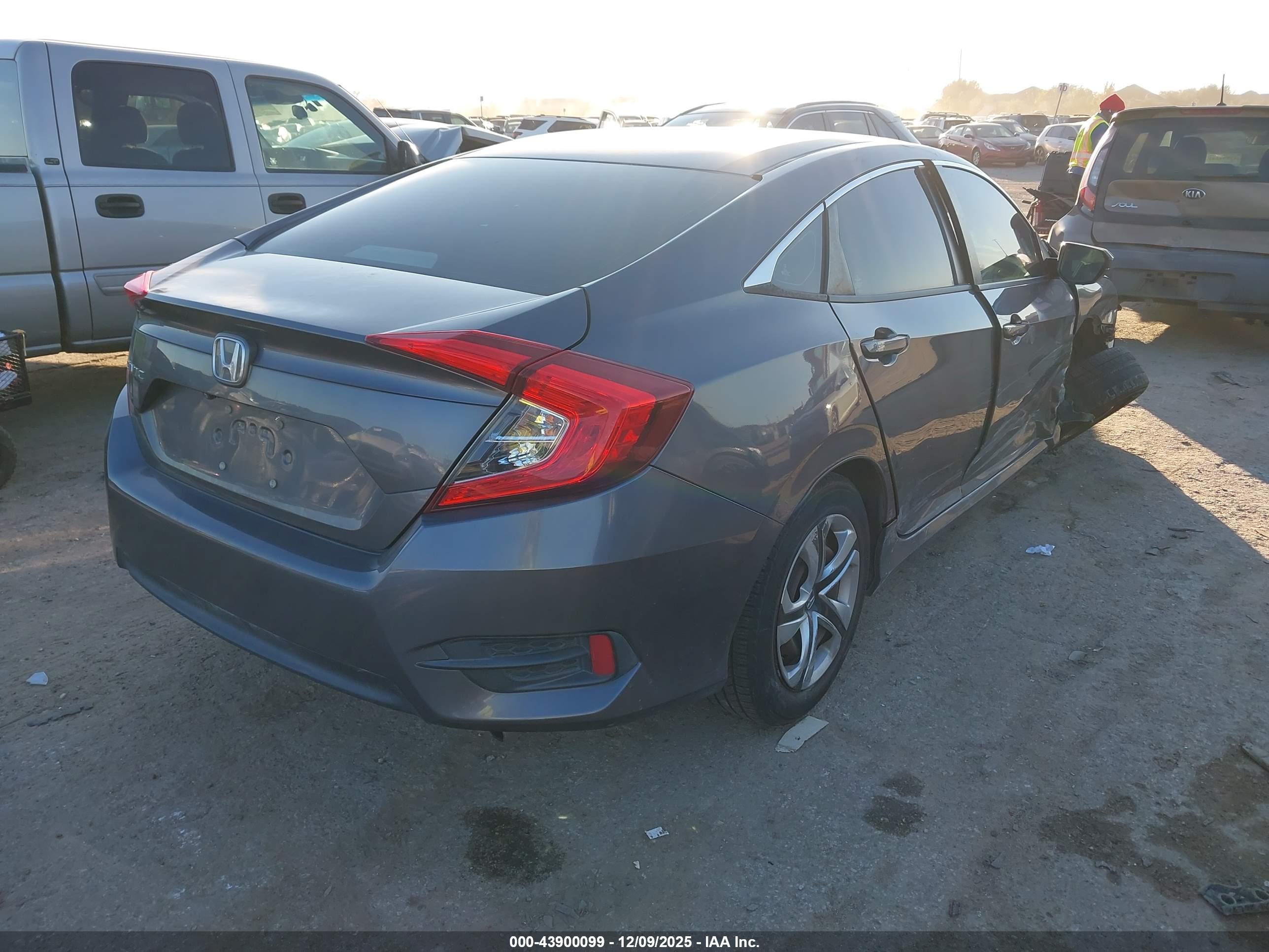 HONDA CIVIC image 4