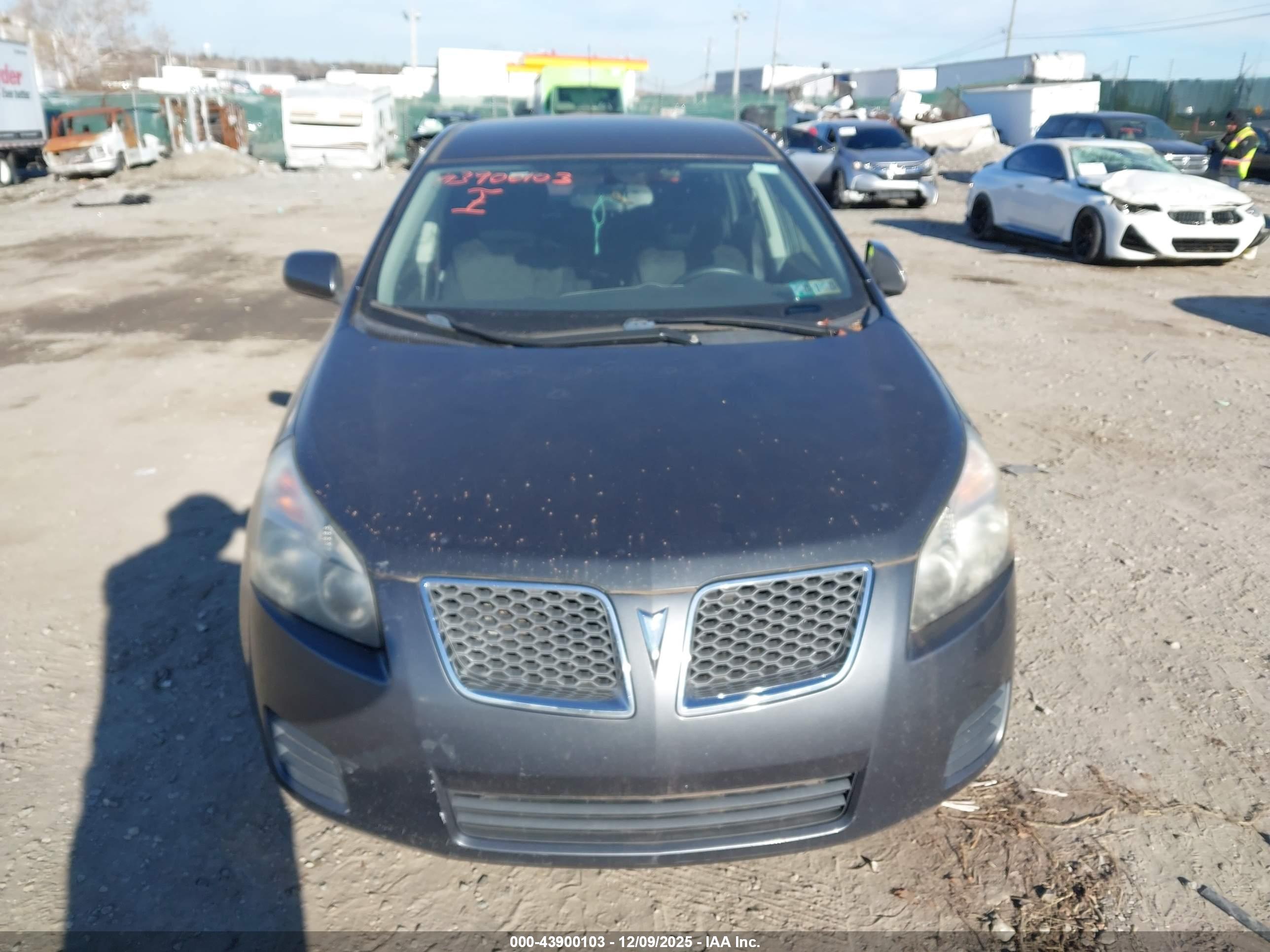 PONTIAC VIBE image 6