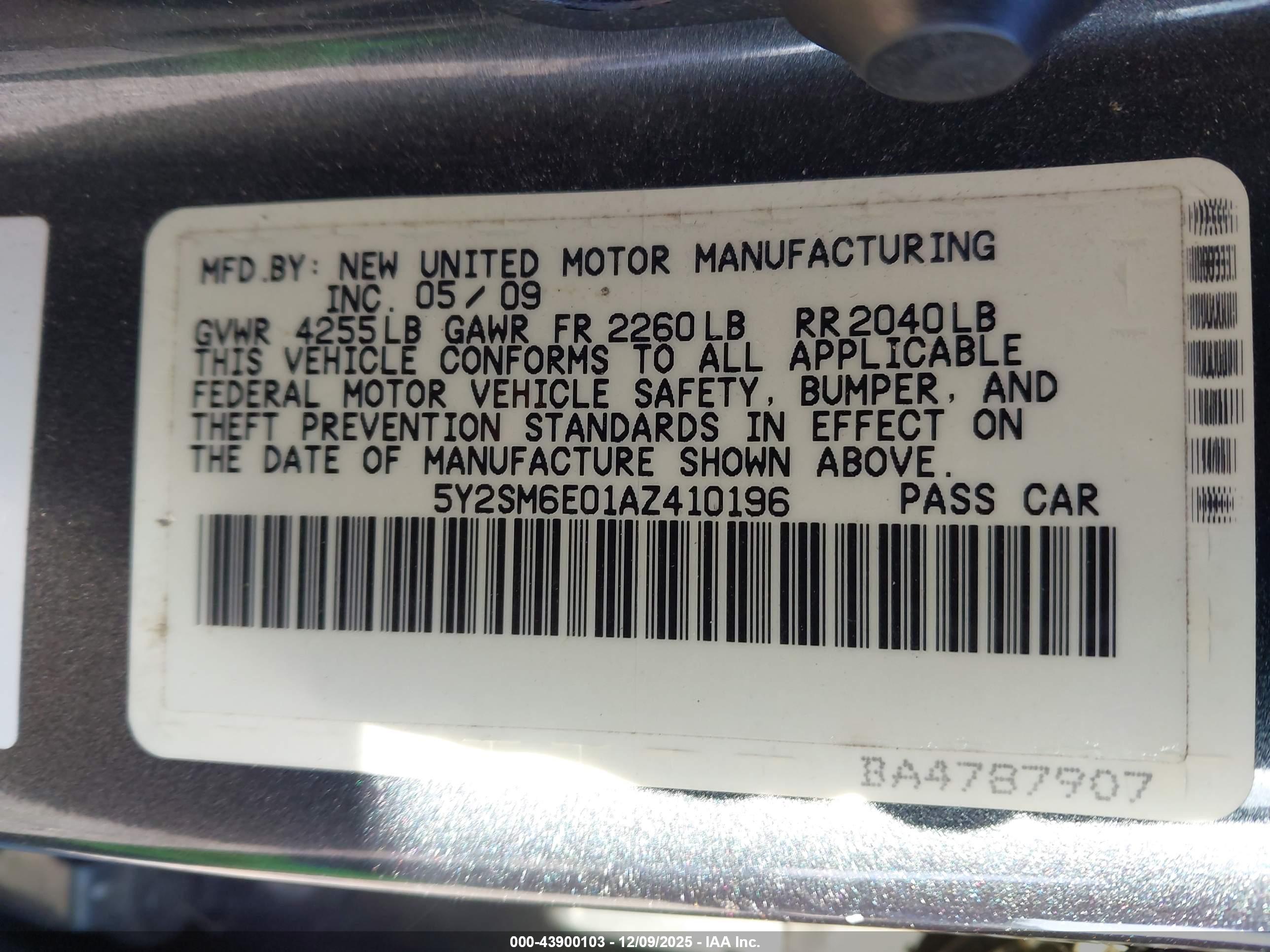 PONTIAC VIBE image 9