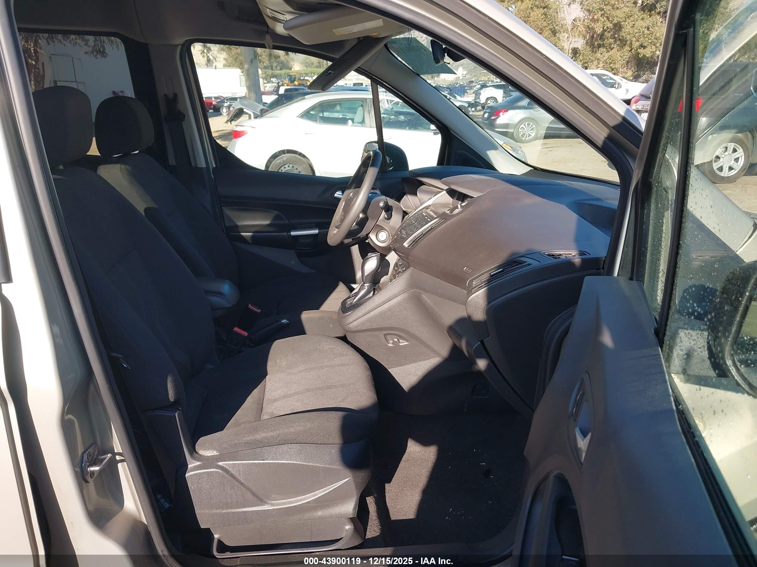 FORD TRANSIT image 5