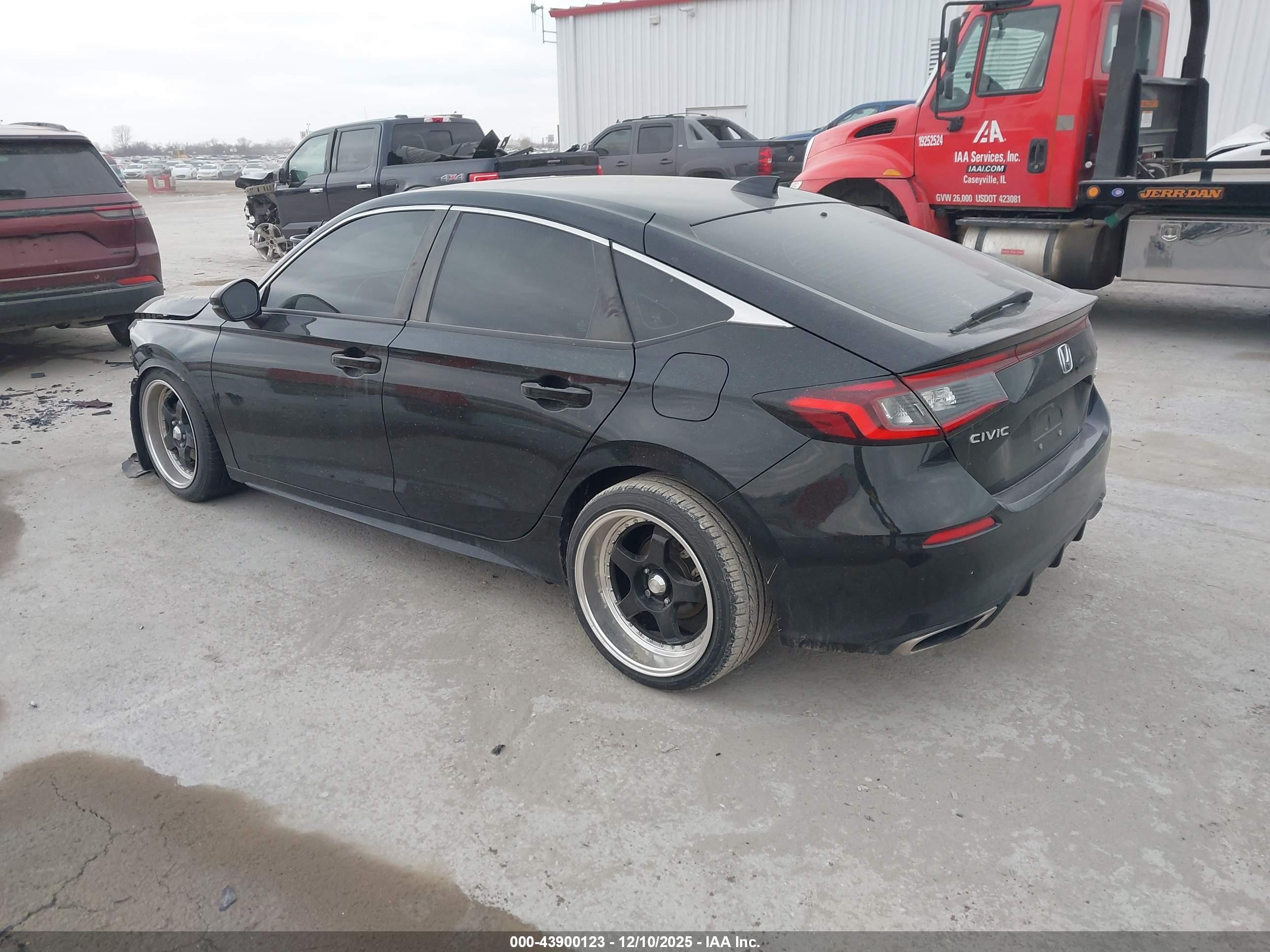 HONDA CIVIC image 3