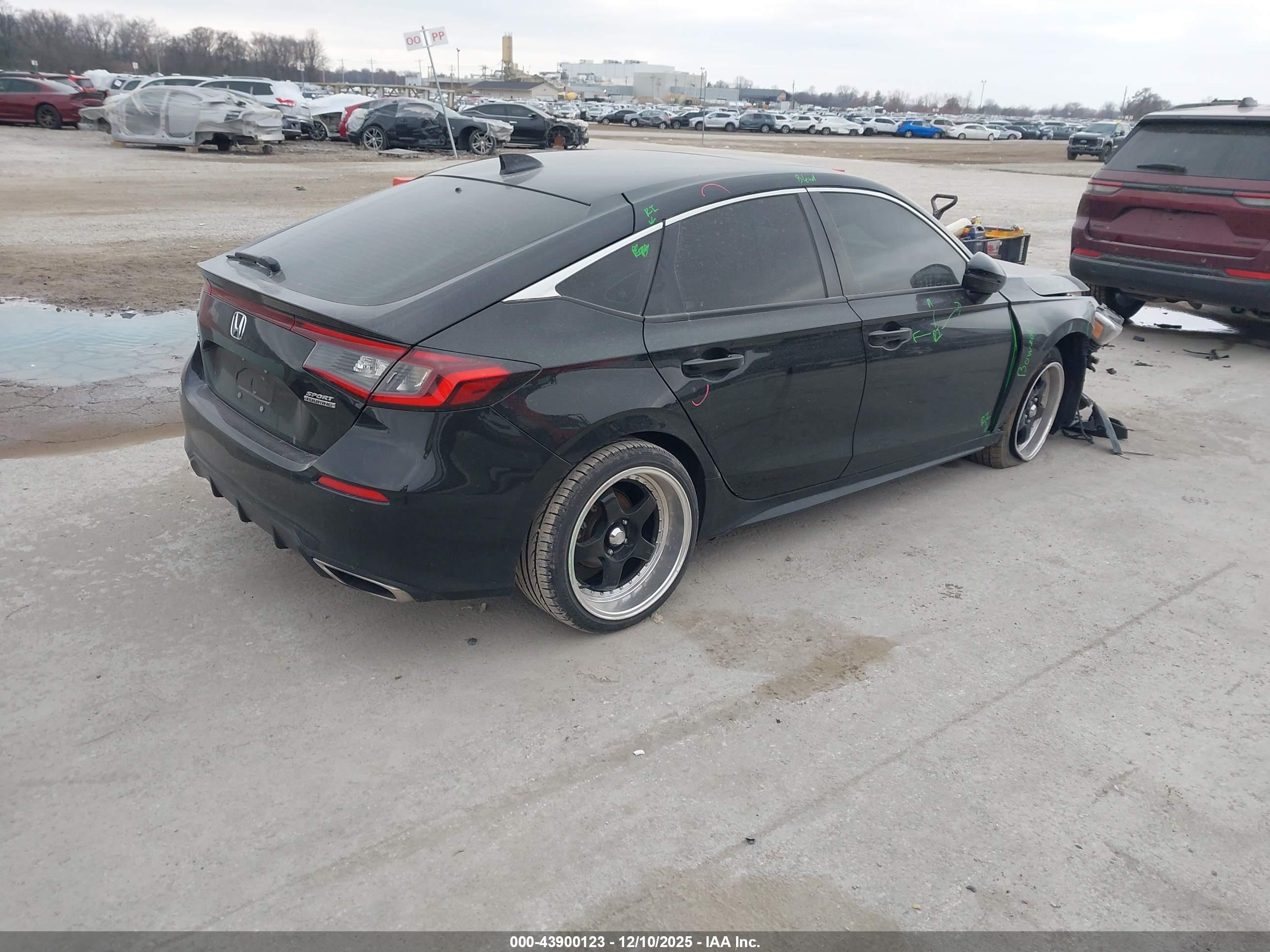 HONDA CIVIC image 4