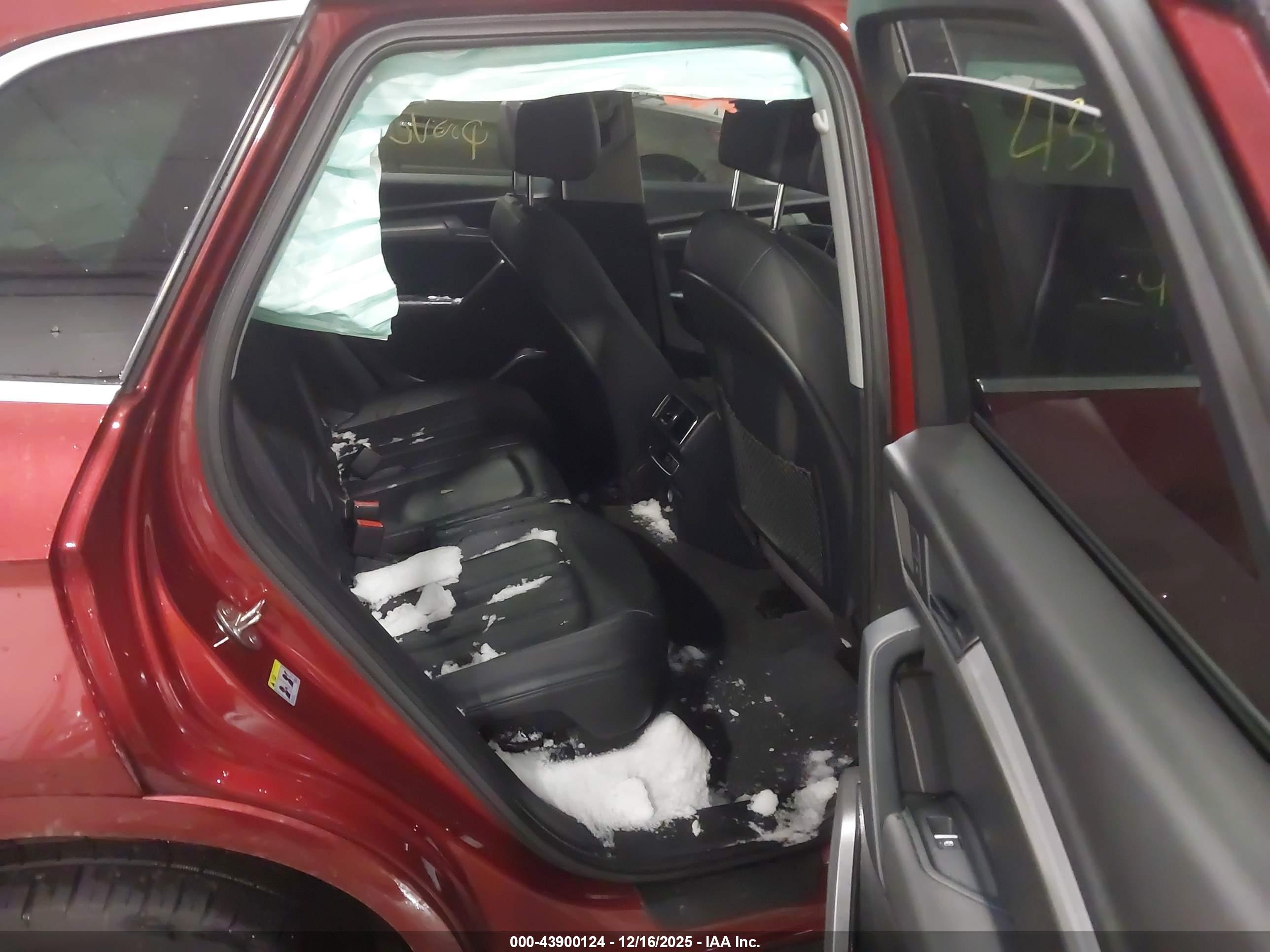 AUDI Q5 image 8