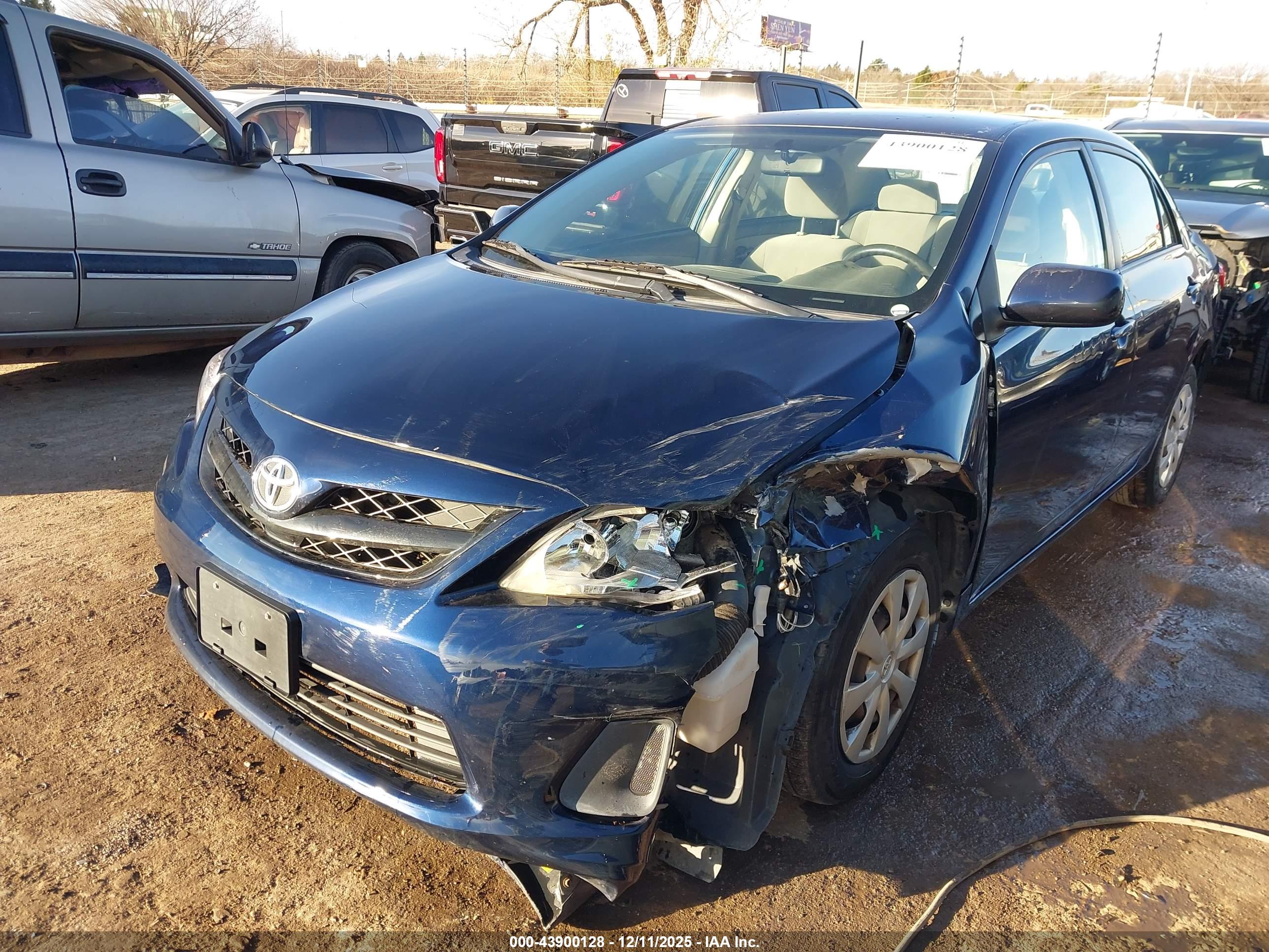 TOYOTA COROLLA image 6
