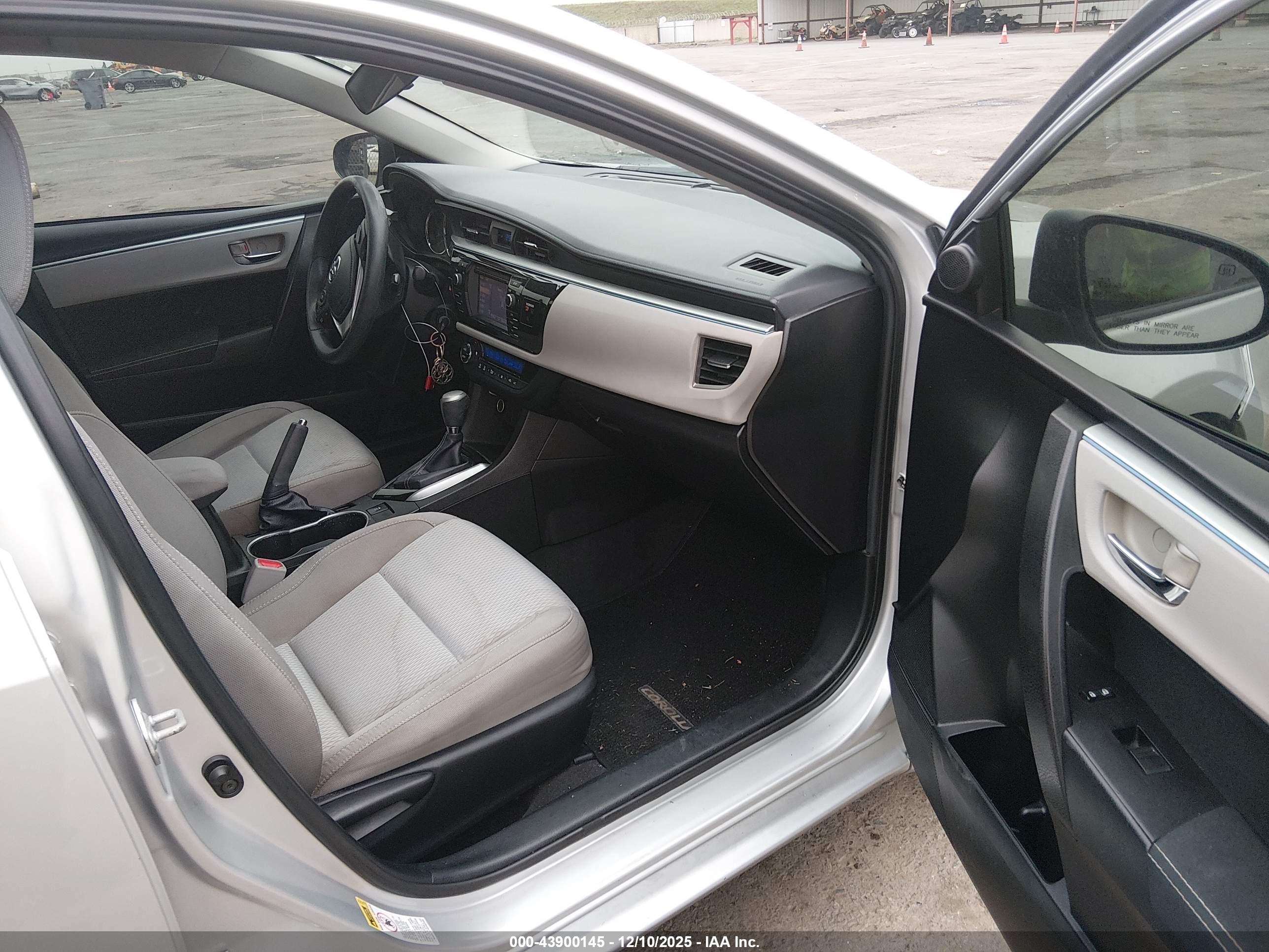 TOYOTA COROLLA image 5
