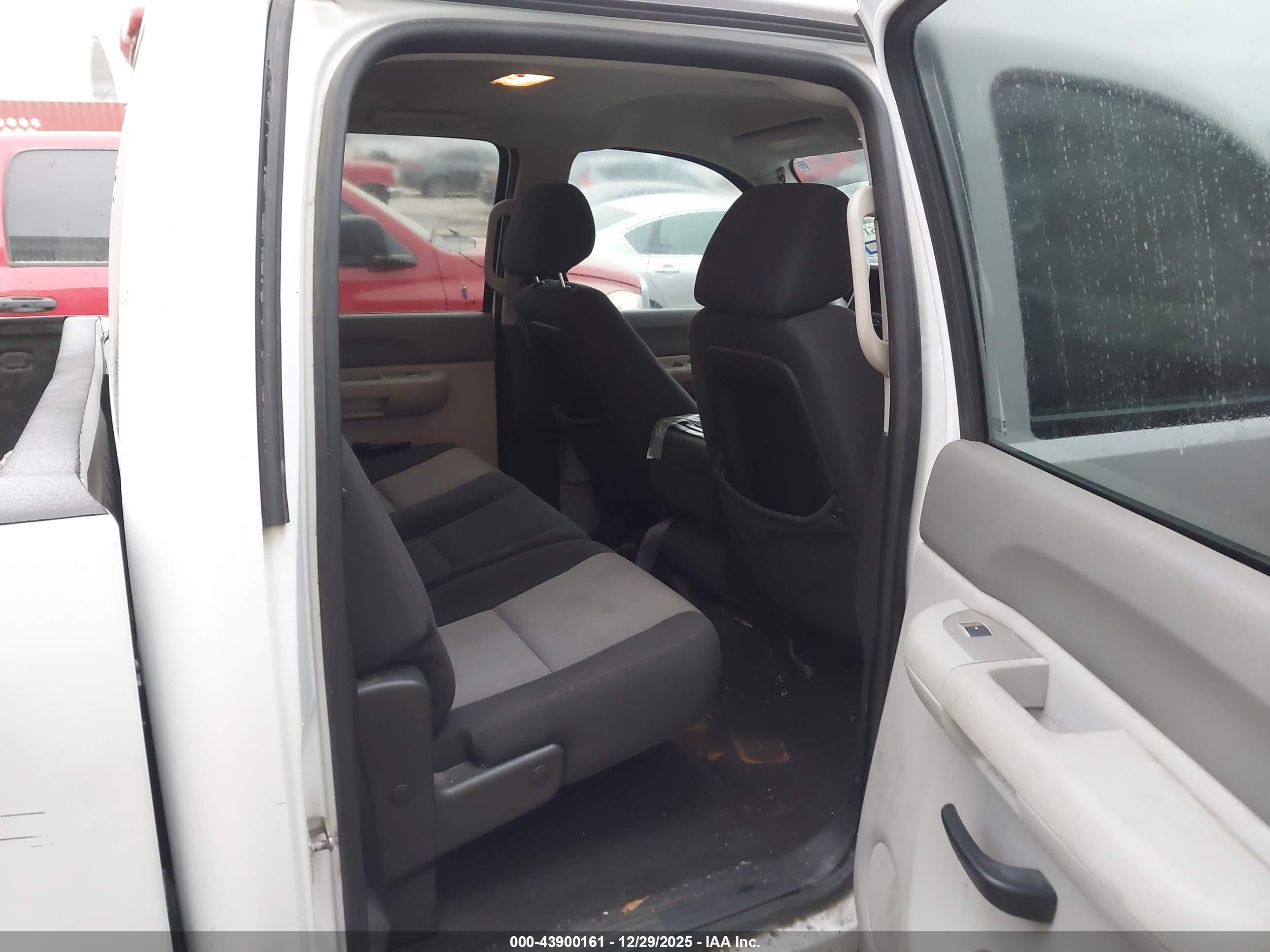 GMC SIERRA image 8