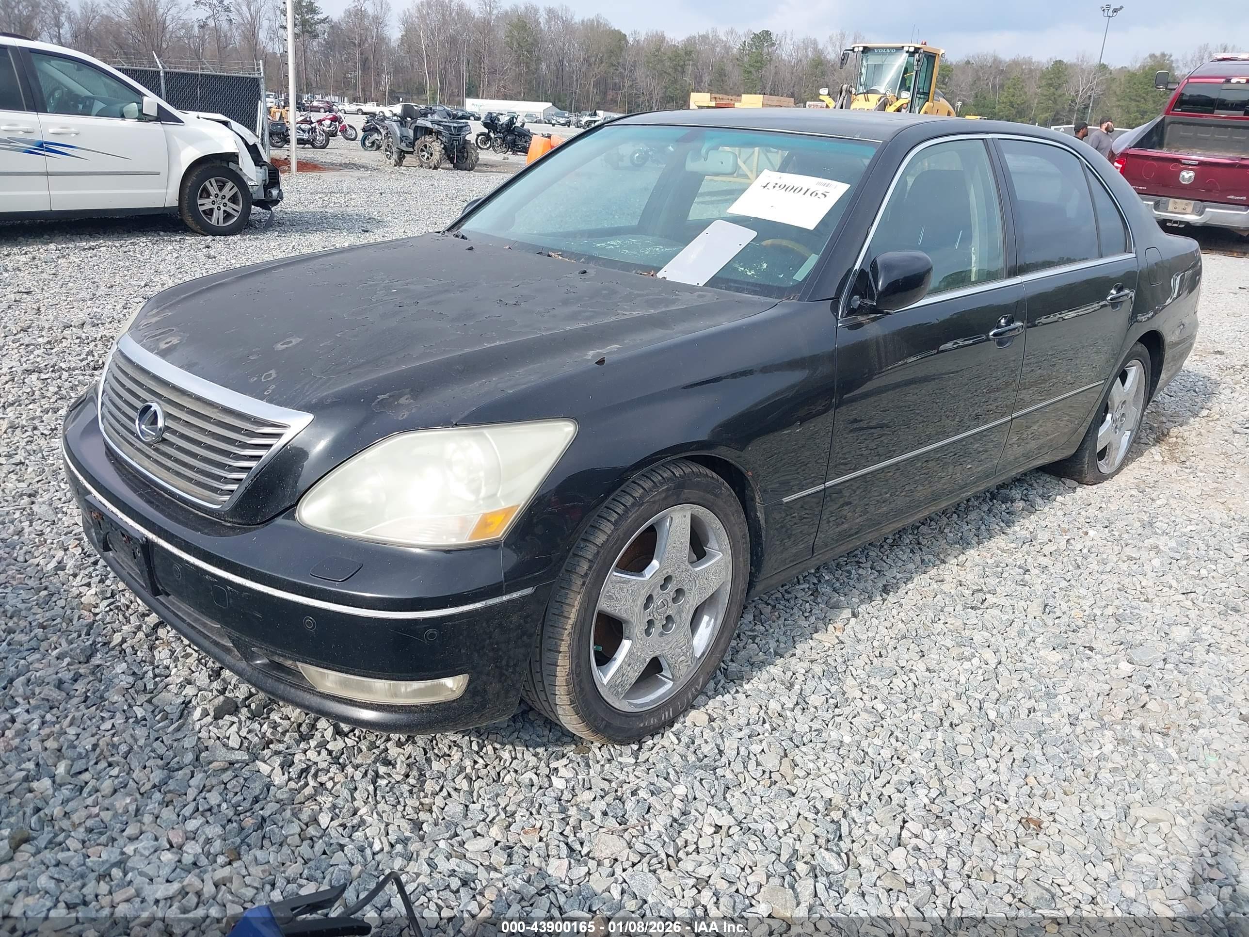 LEXUS LS image 2