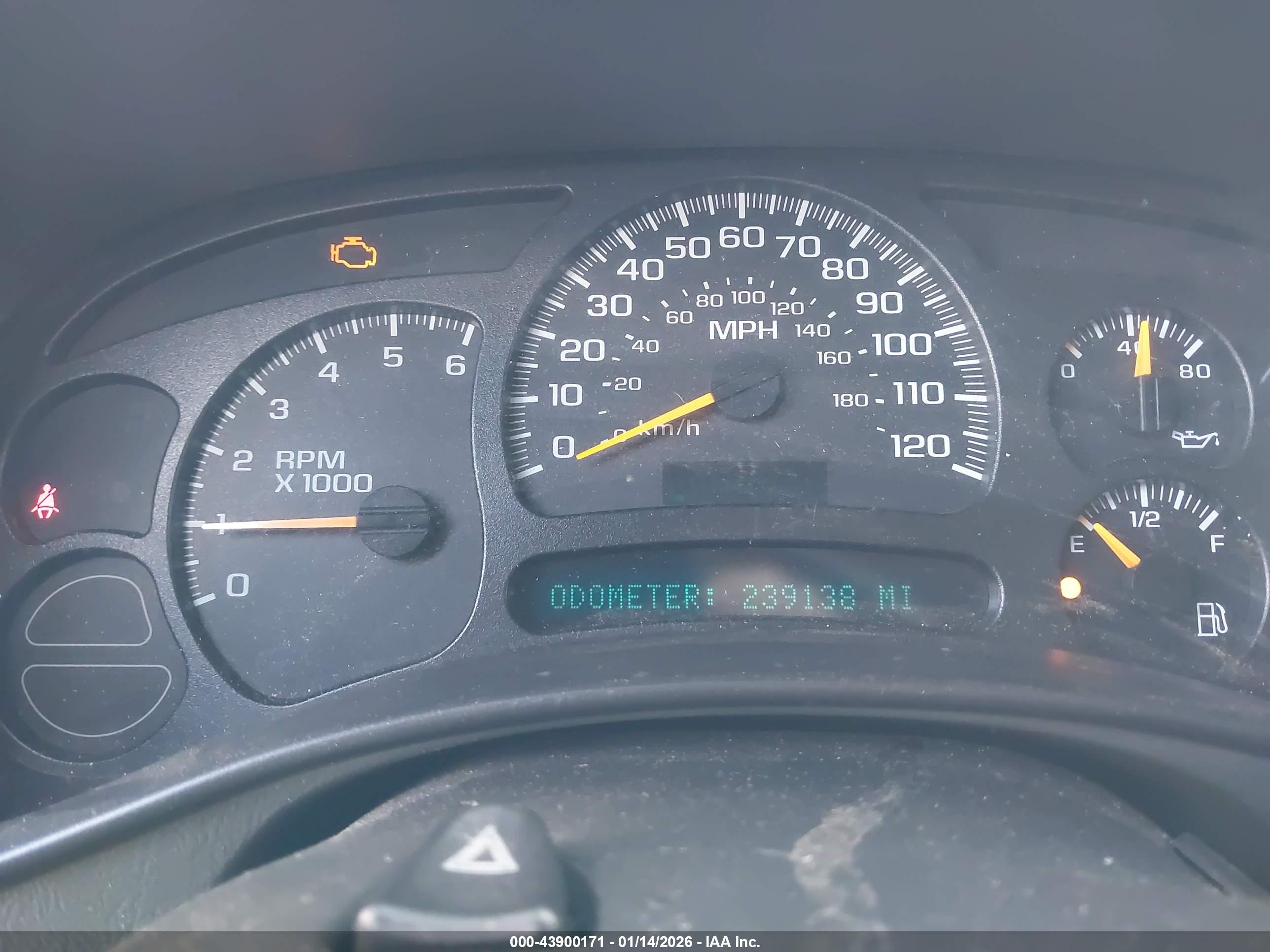 CHEVROLET SILVERADO image 7