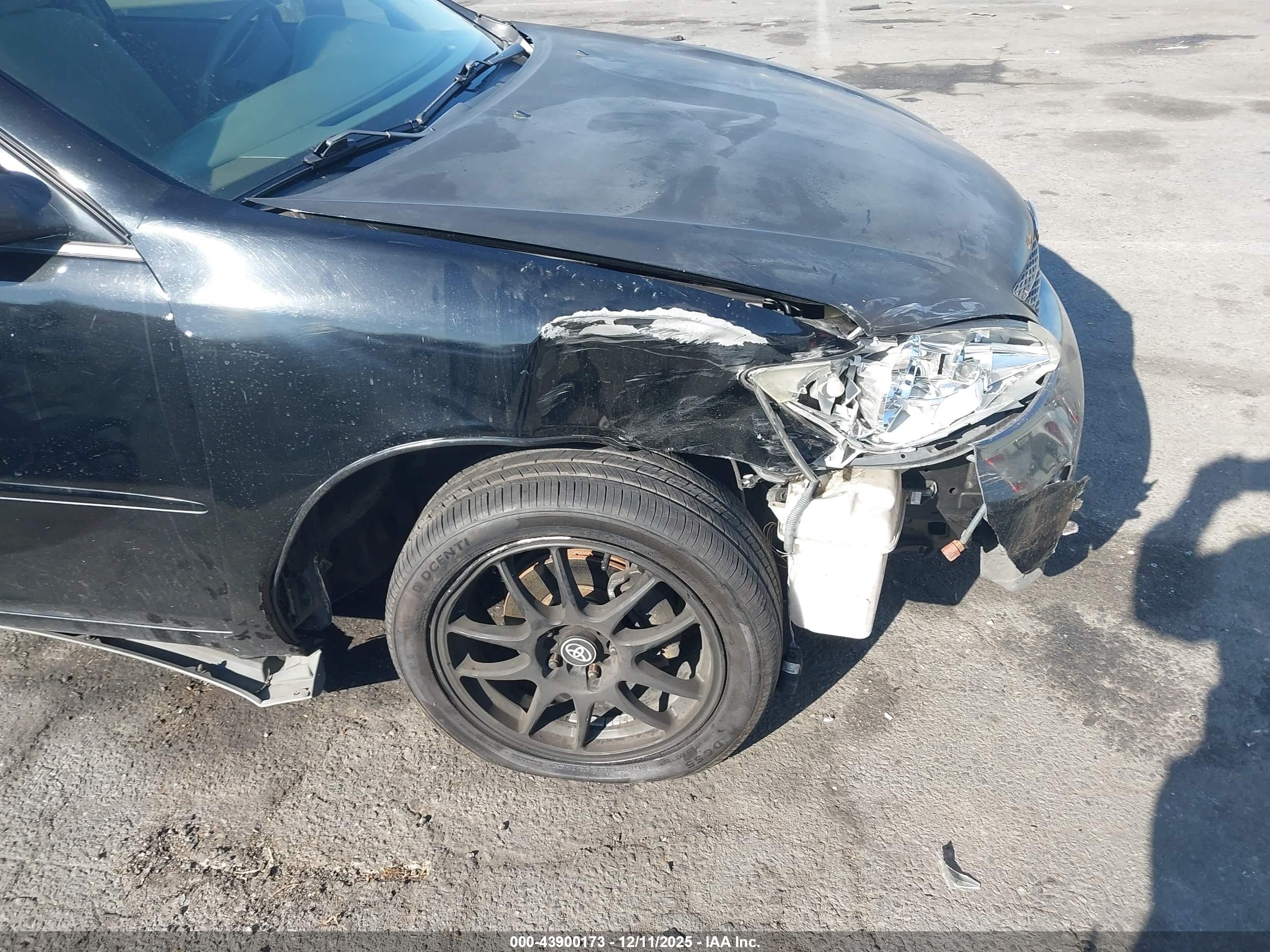 TOYOTA CAMRY image 6