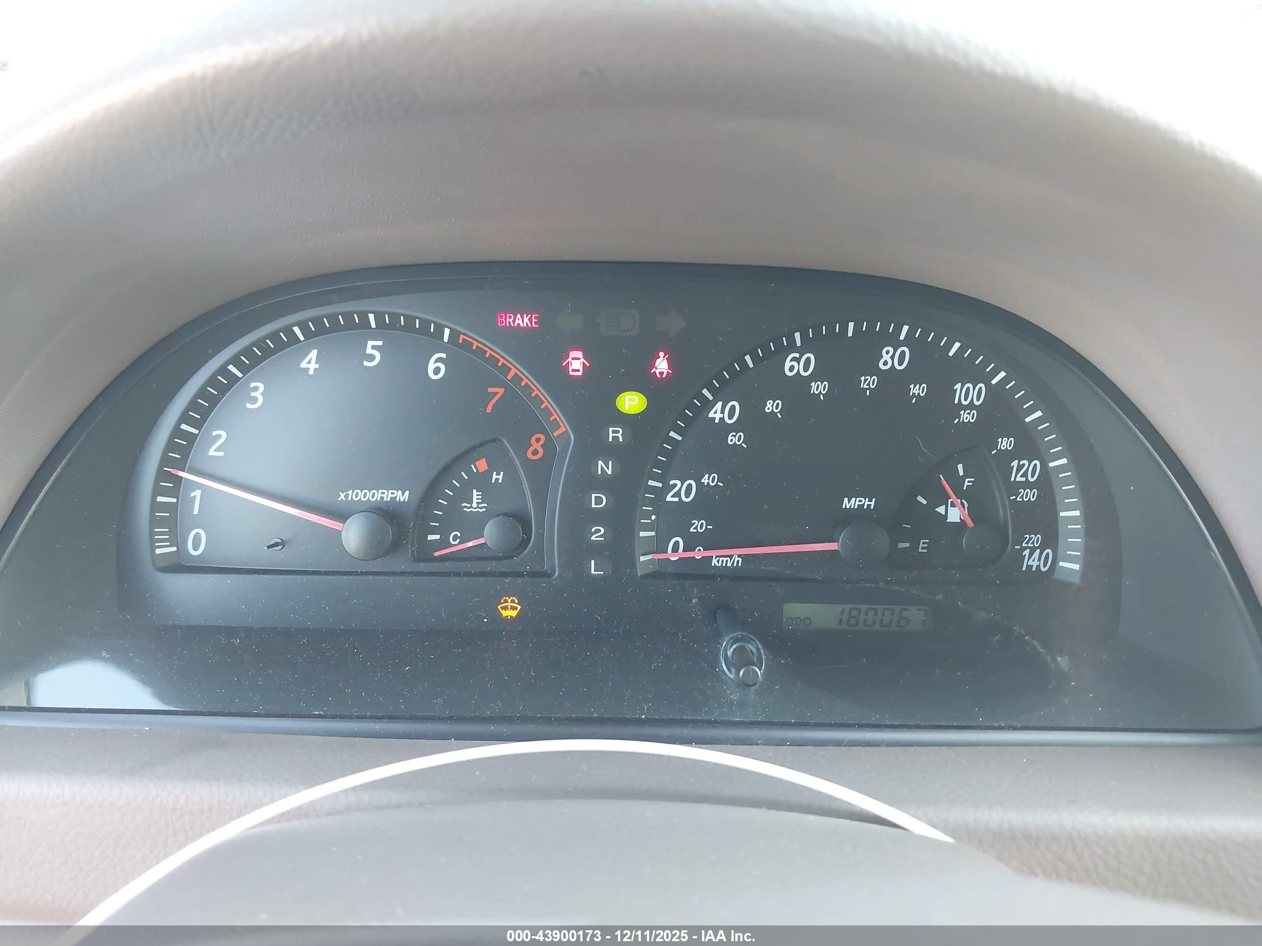 TOYOTA CAMRY image 7