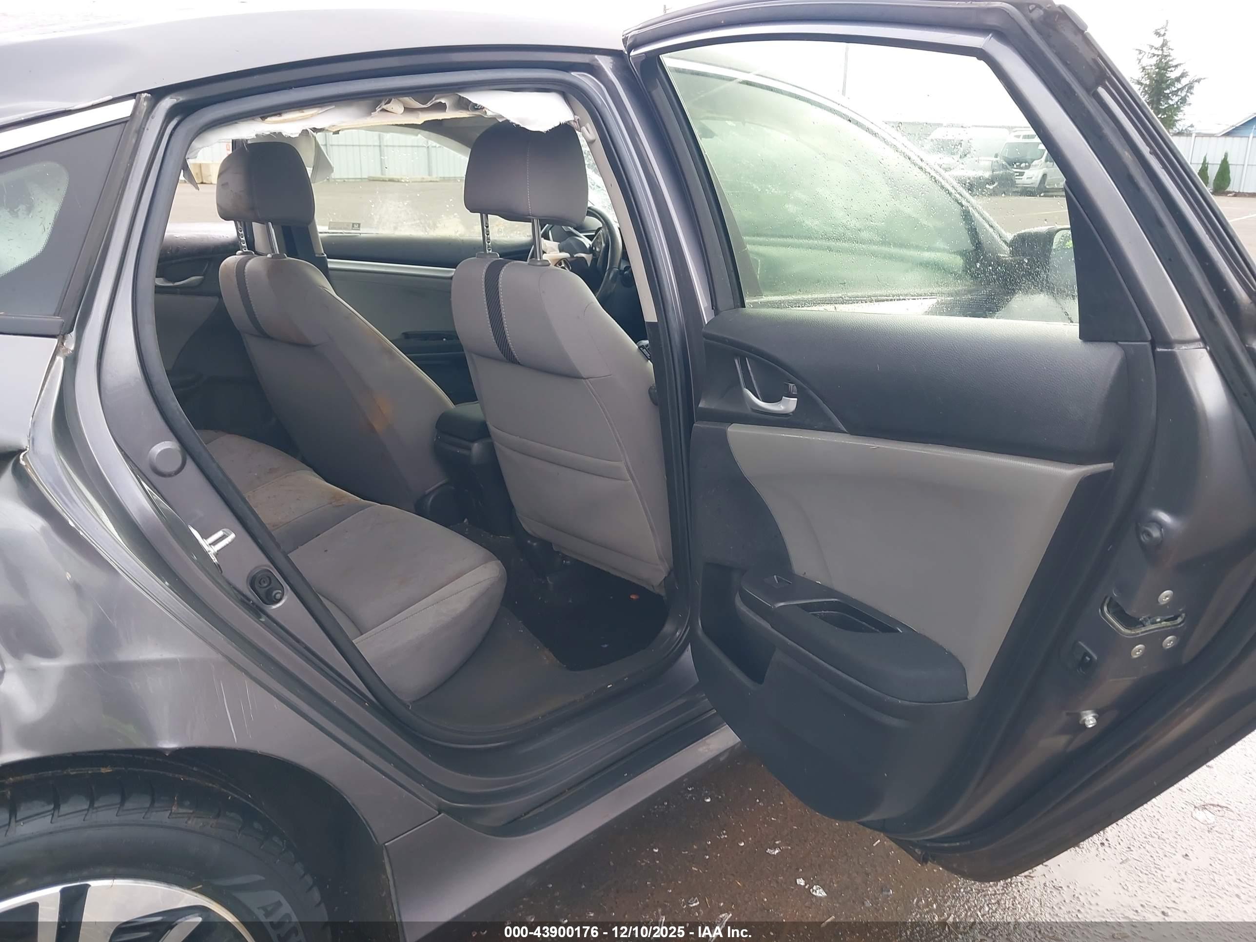 HONDA CIVIC image 8