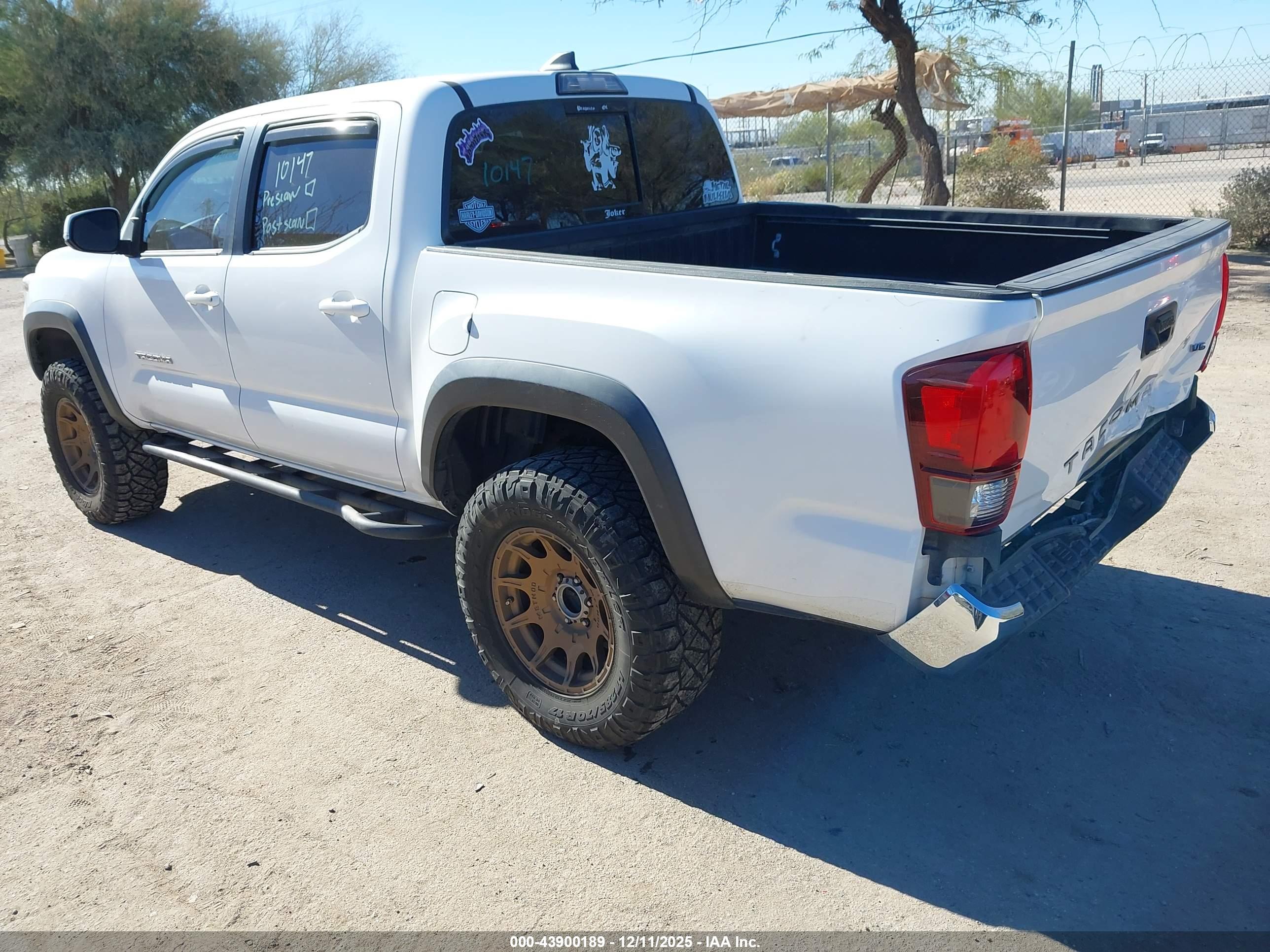 TOYOTA TACOMA image 3