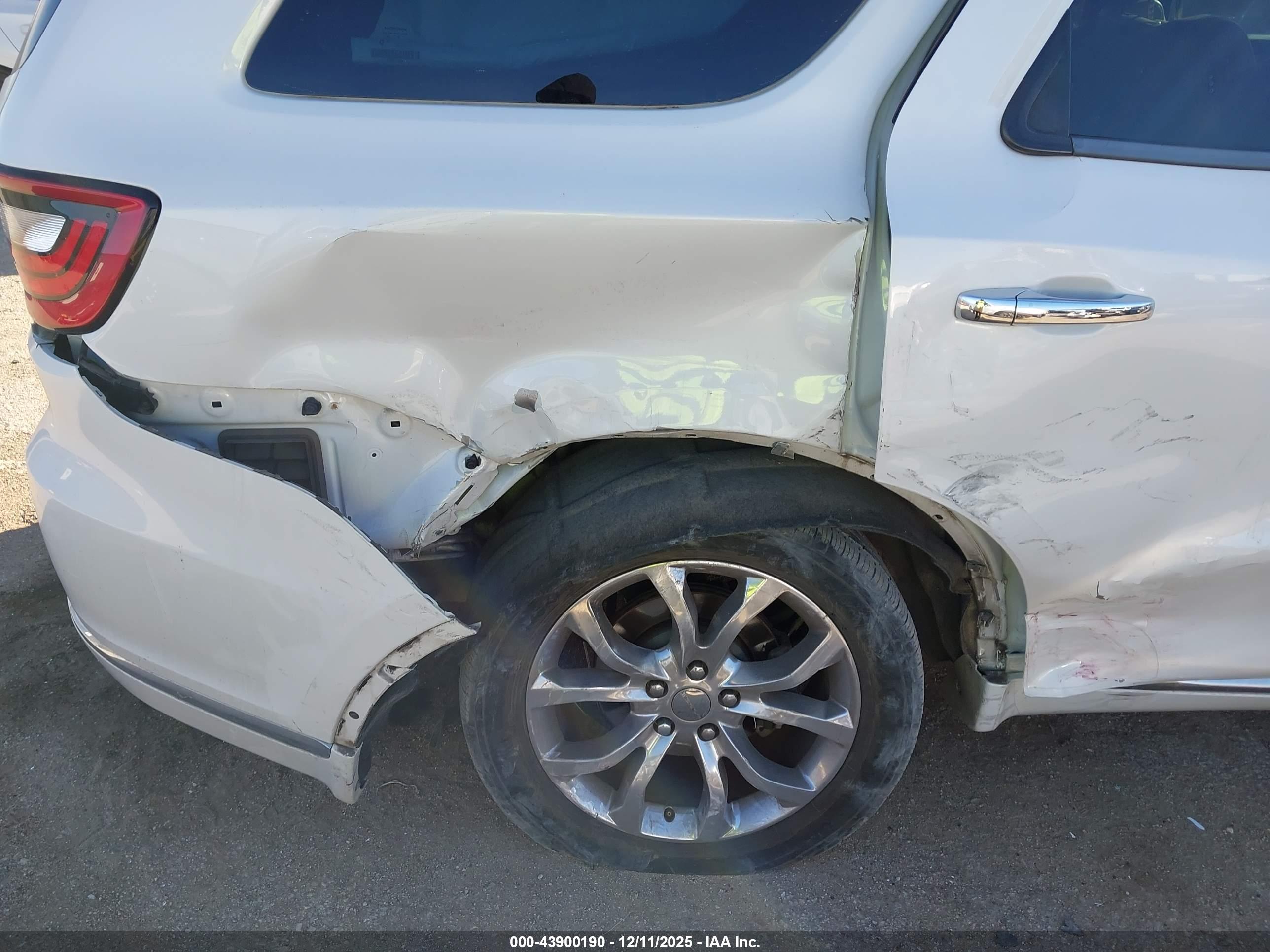 DODGE DURANGO image 6