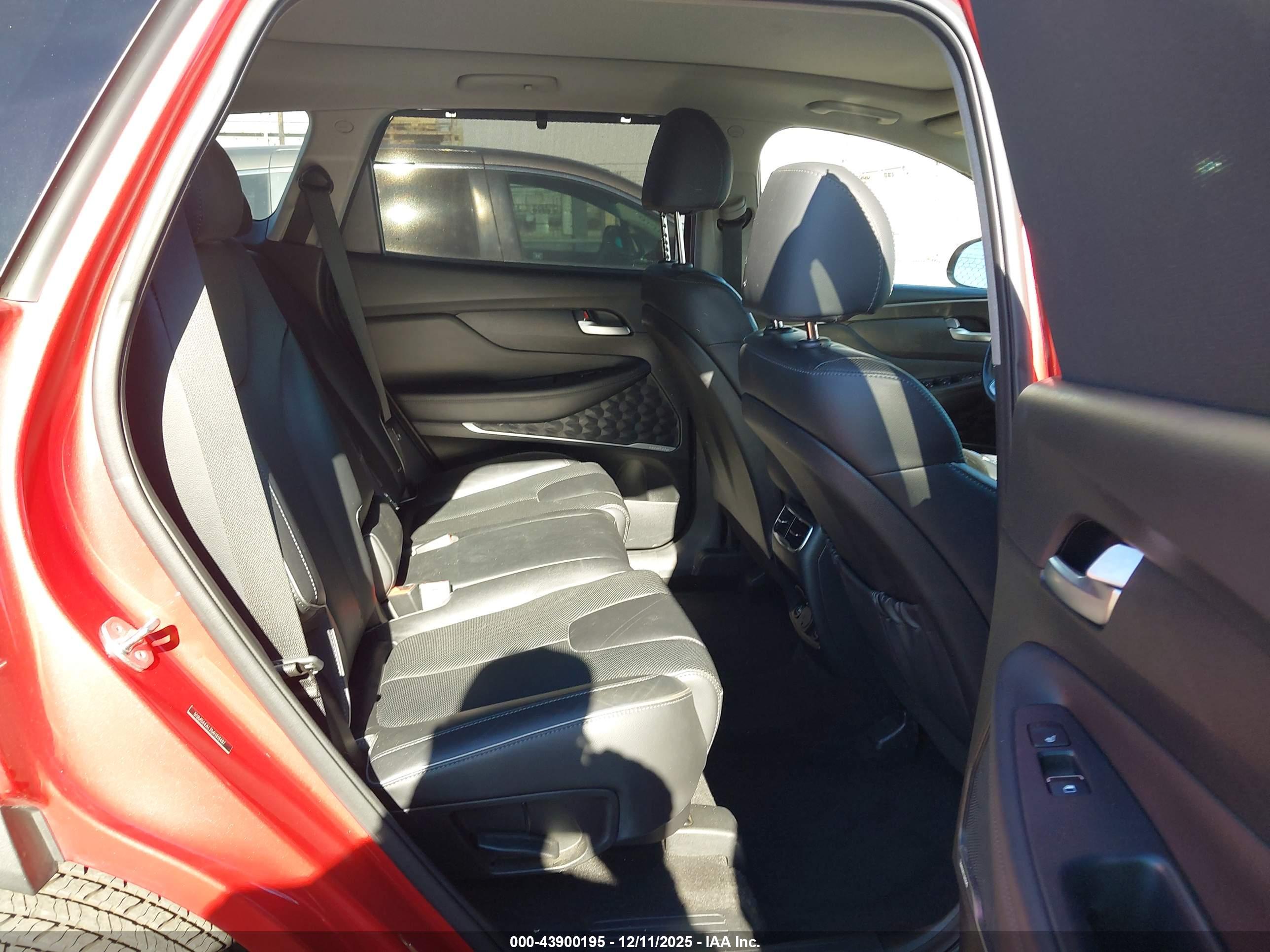 HYUNDAI SANTA image 8