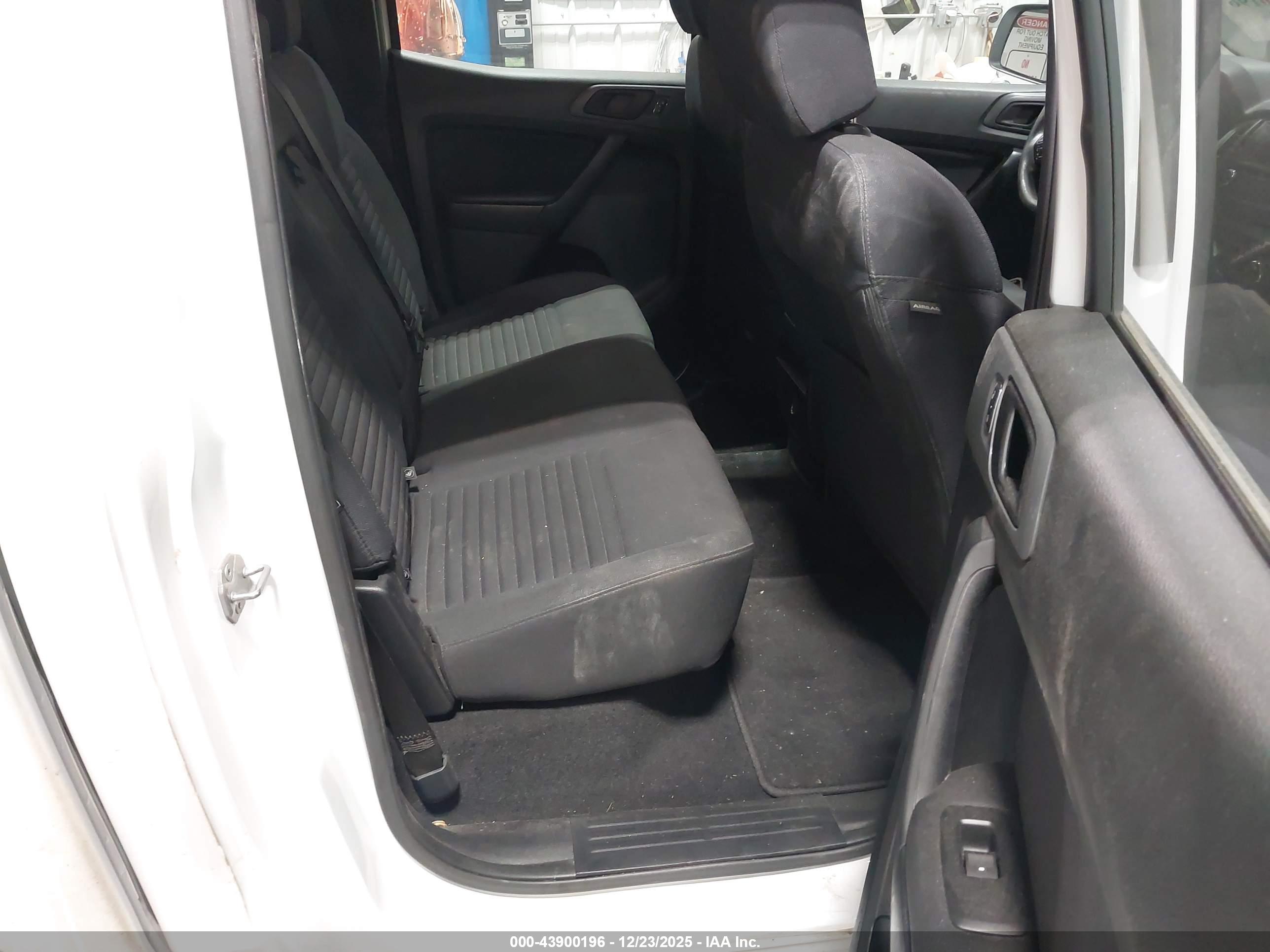 FORD RANGER image 8