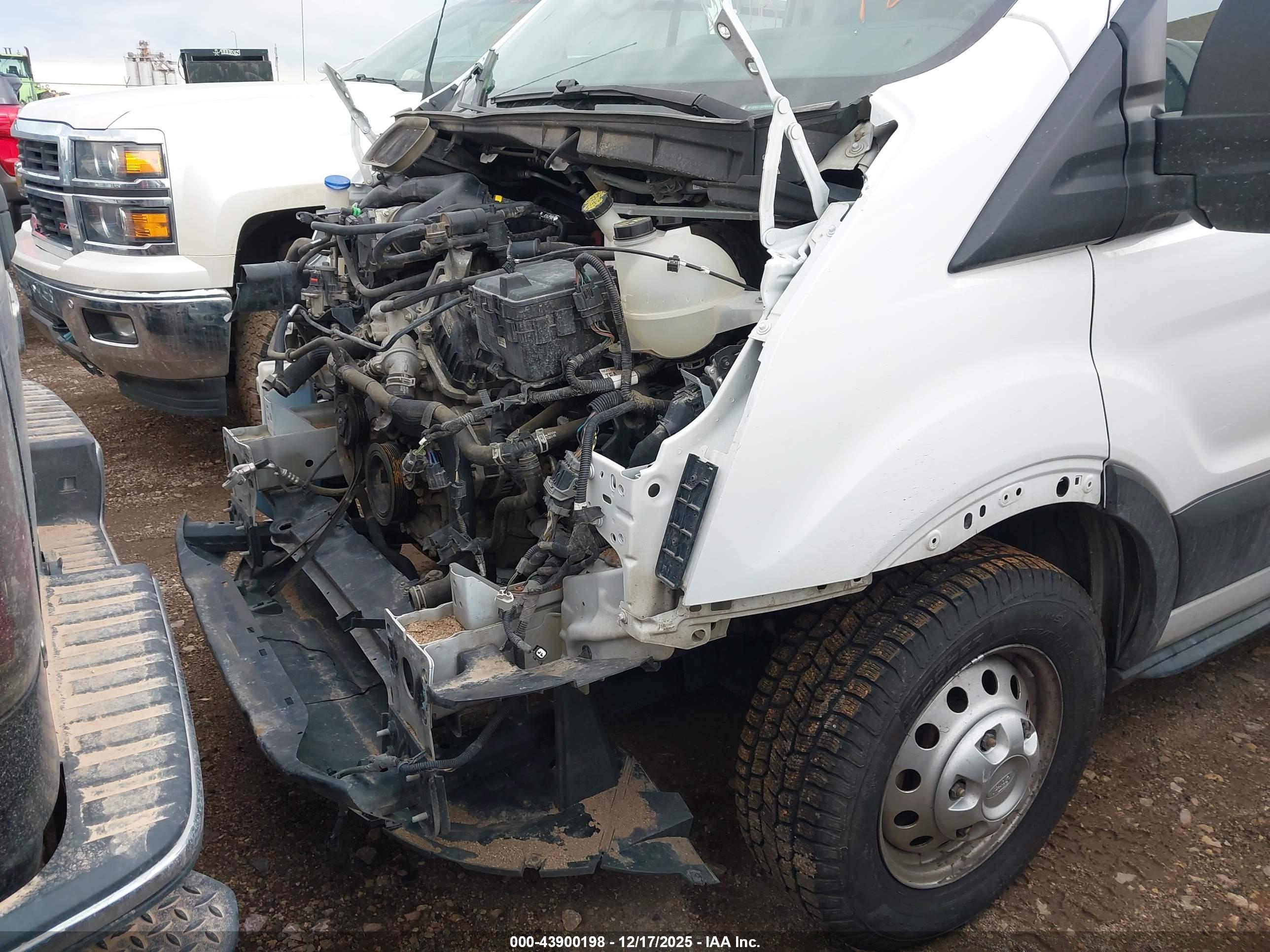 FORD TRANSIT-350 image 6