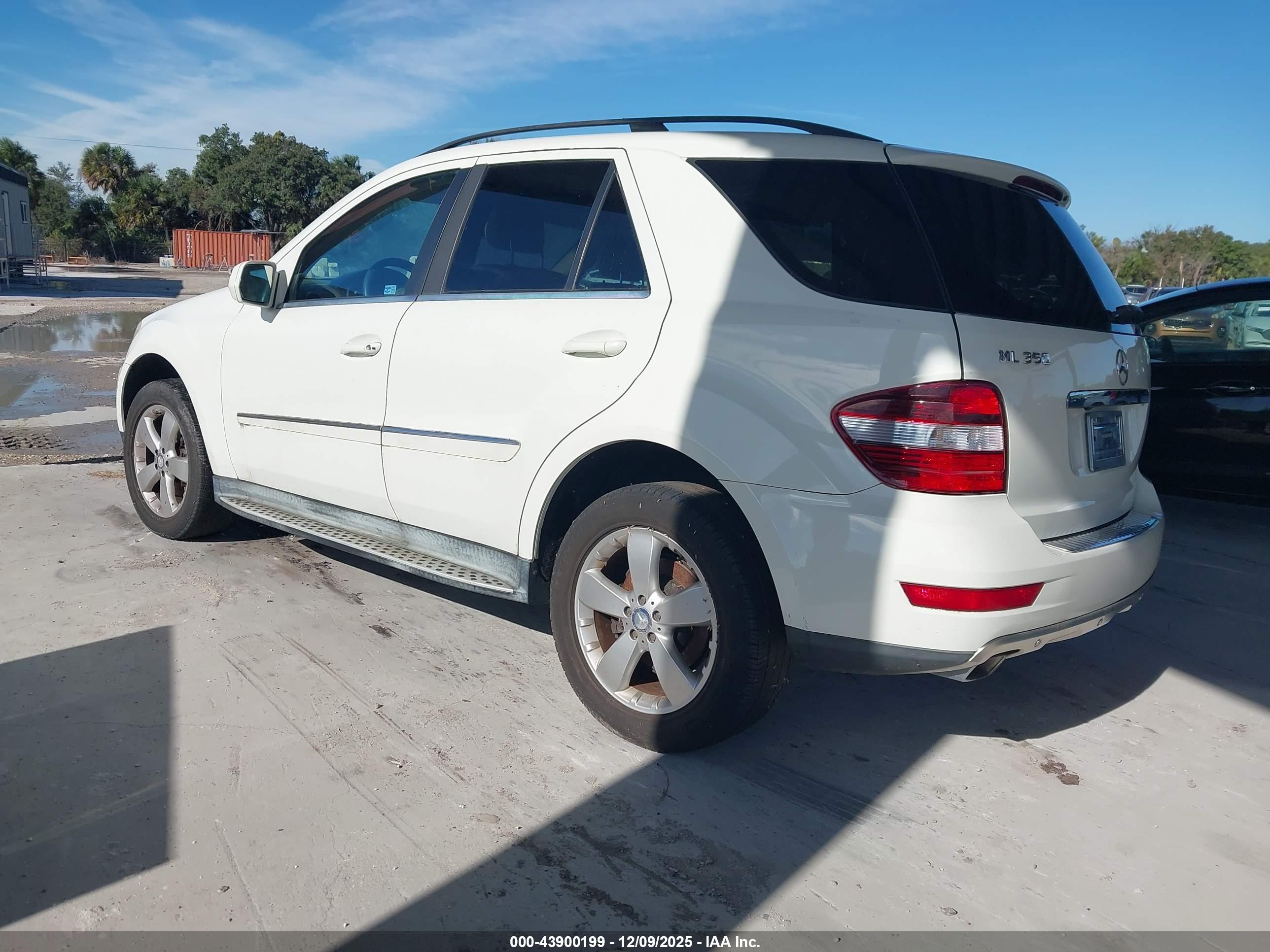 MERCEDES-BENZ ML image 3