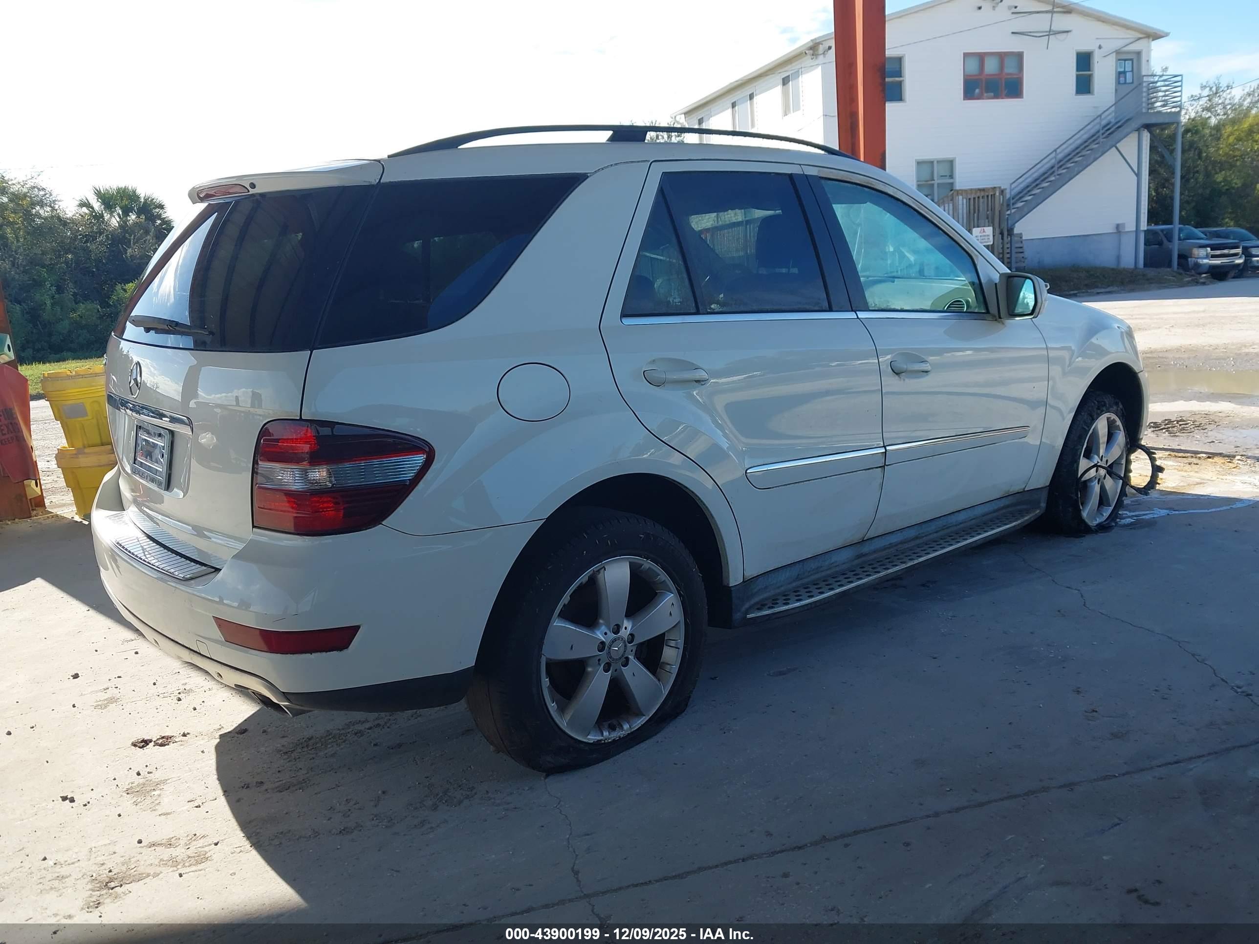 MERCEDES-BENZ ML image 4