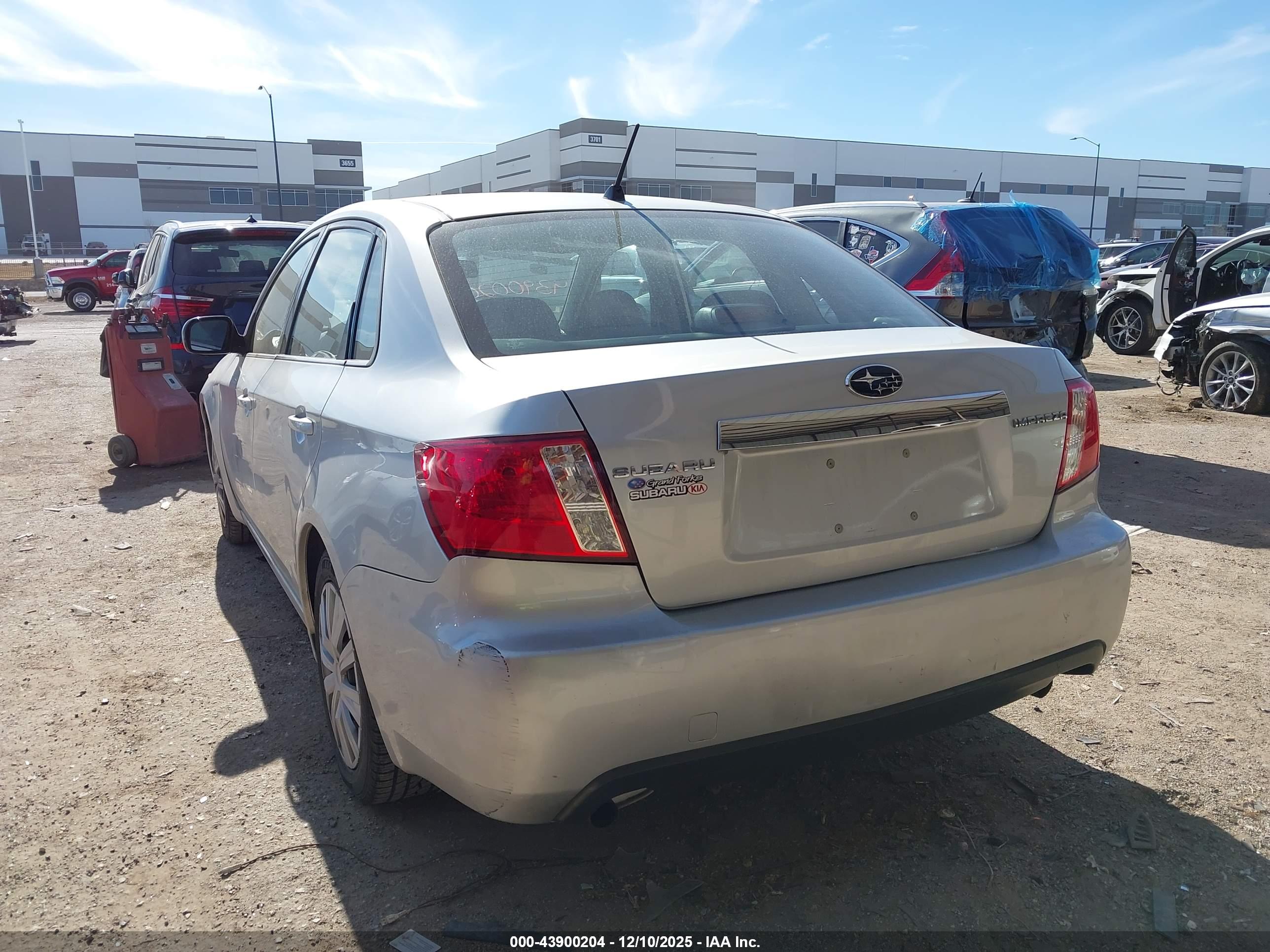 SUBARU IMPREZA image 3