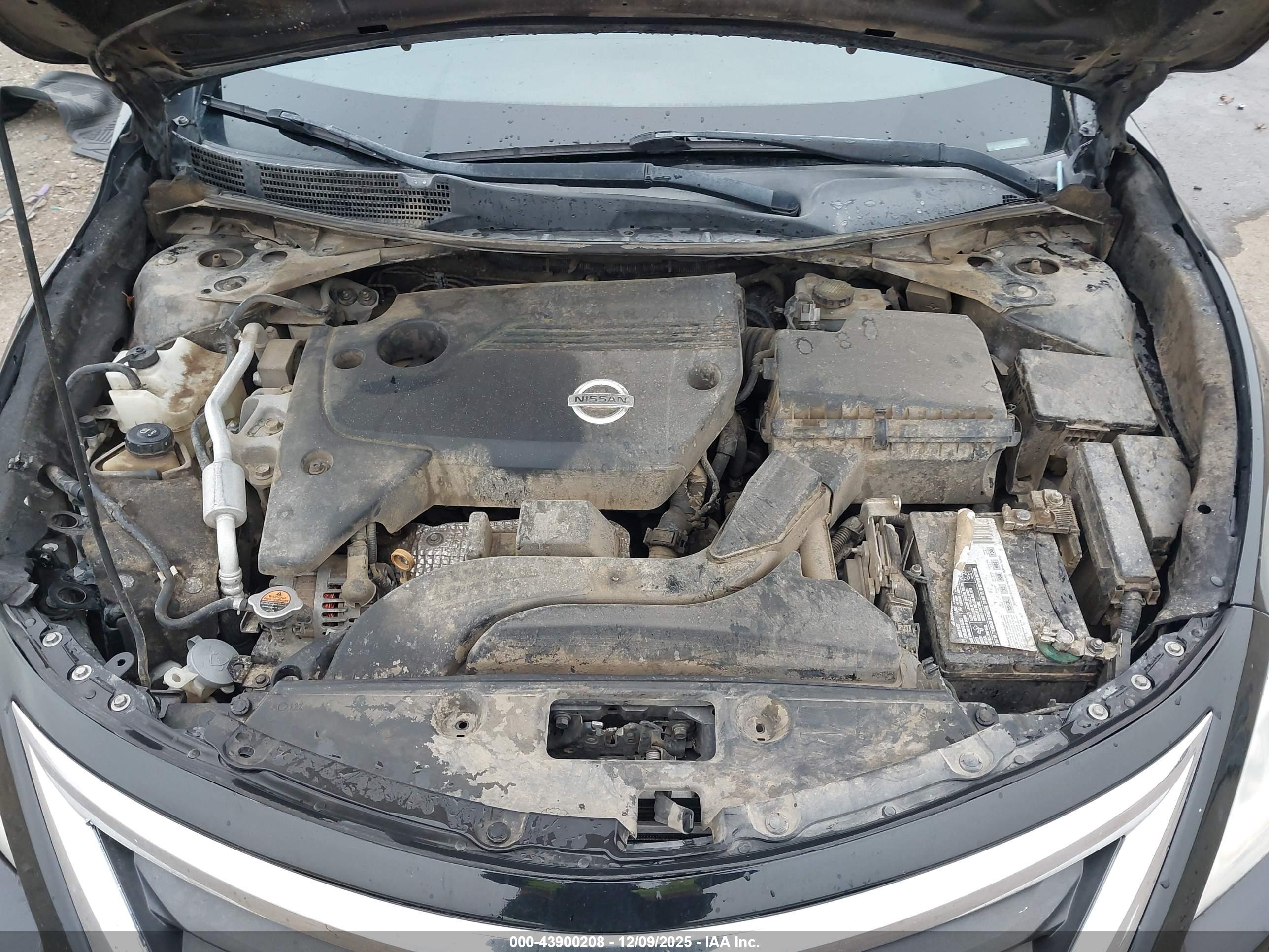 NISSAN ALTIMA image 10