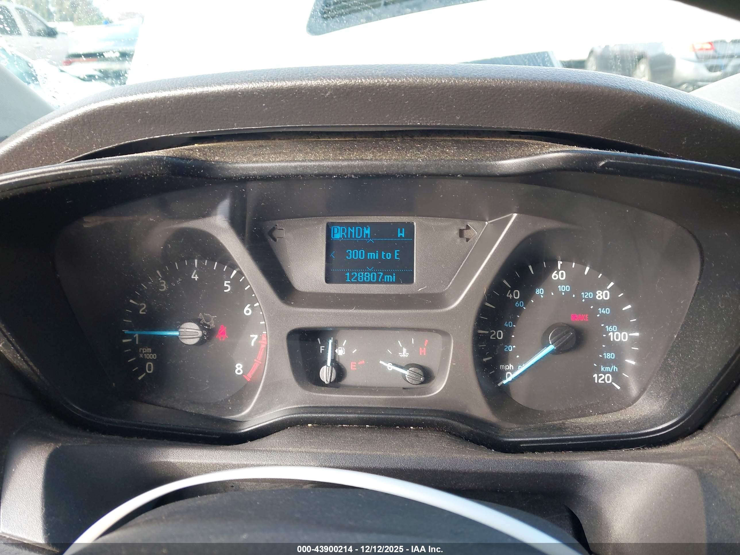 FORD TRANSIT-250 image 7