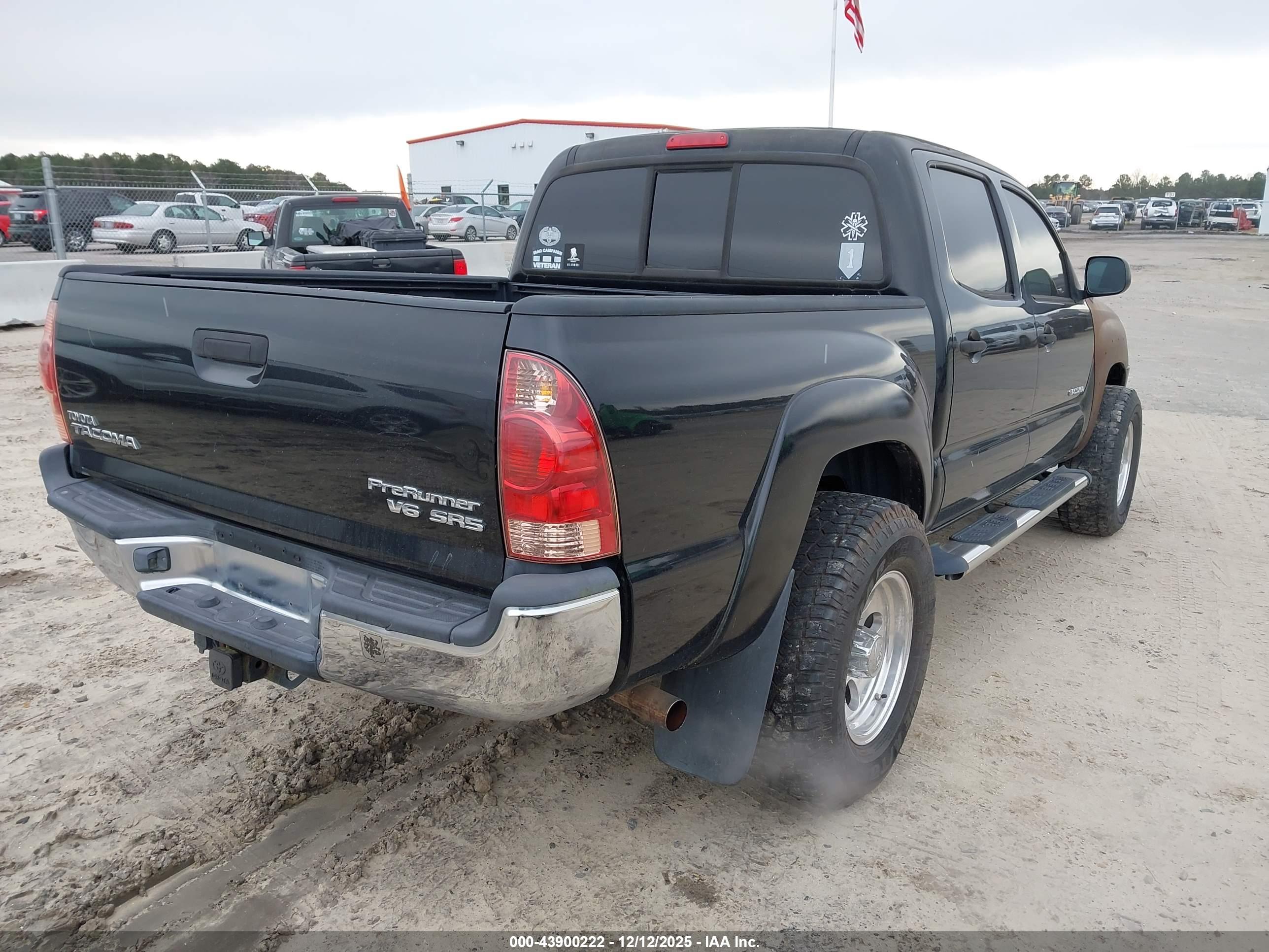TOYOTA TACOMA image 4