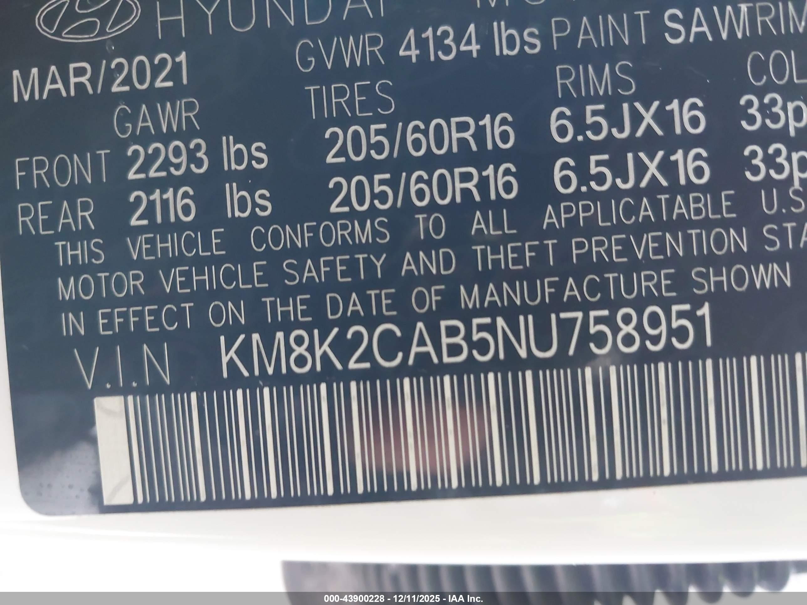 HYUNDAI KONA image 9