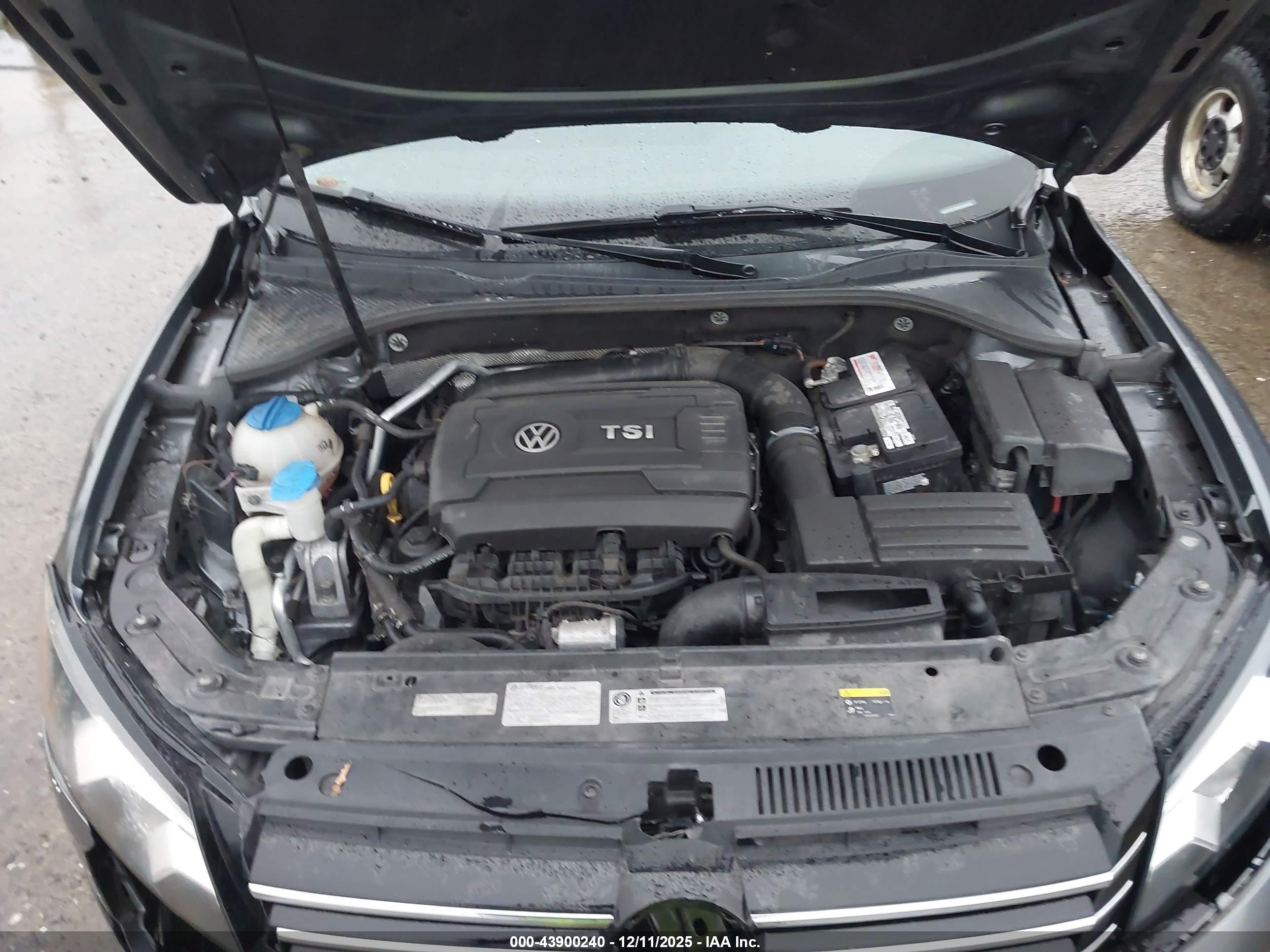 VOLKSWAGEN PASSAT image 10