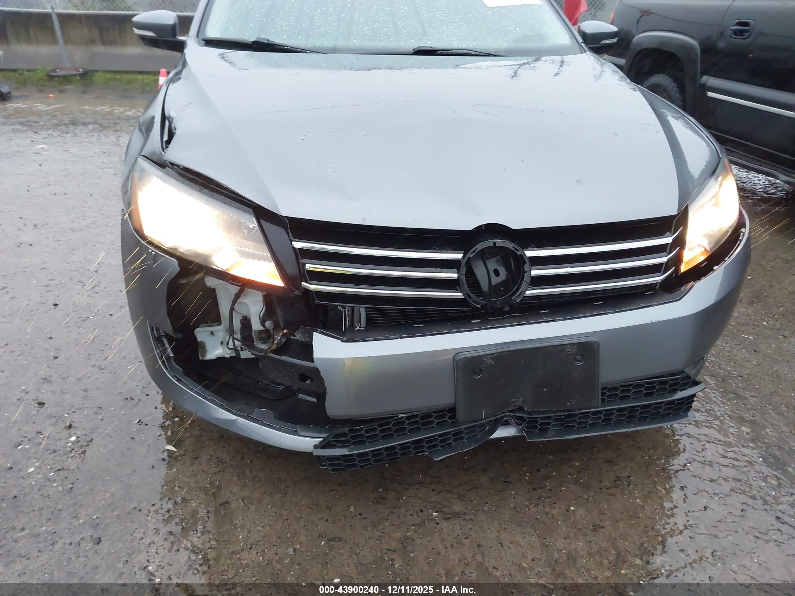 VOLKSWAGEN PASSAT image 6