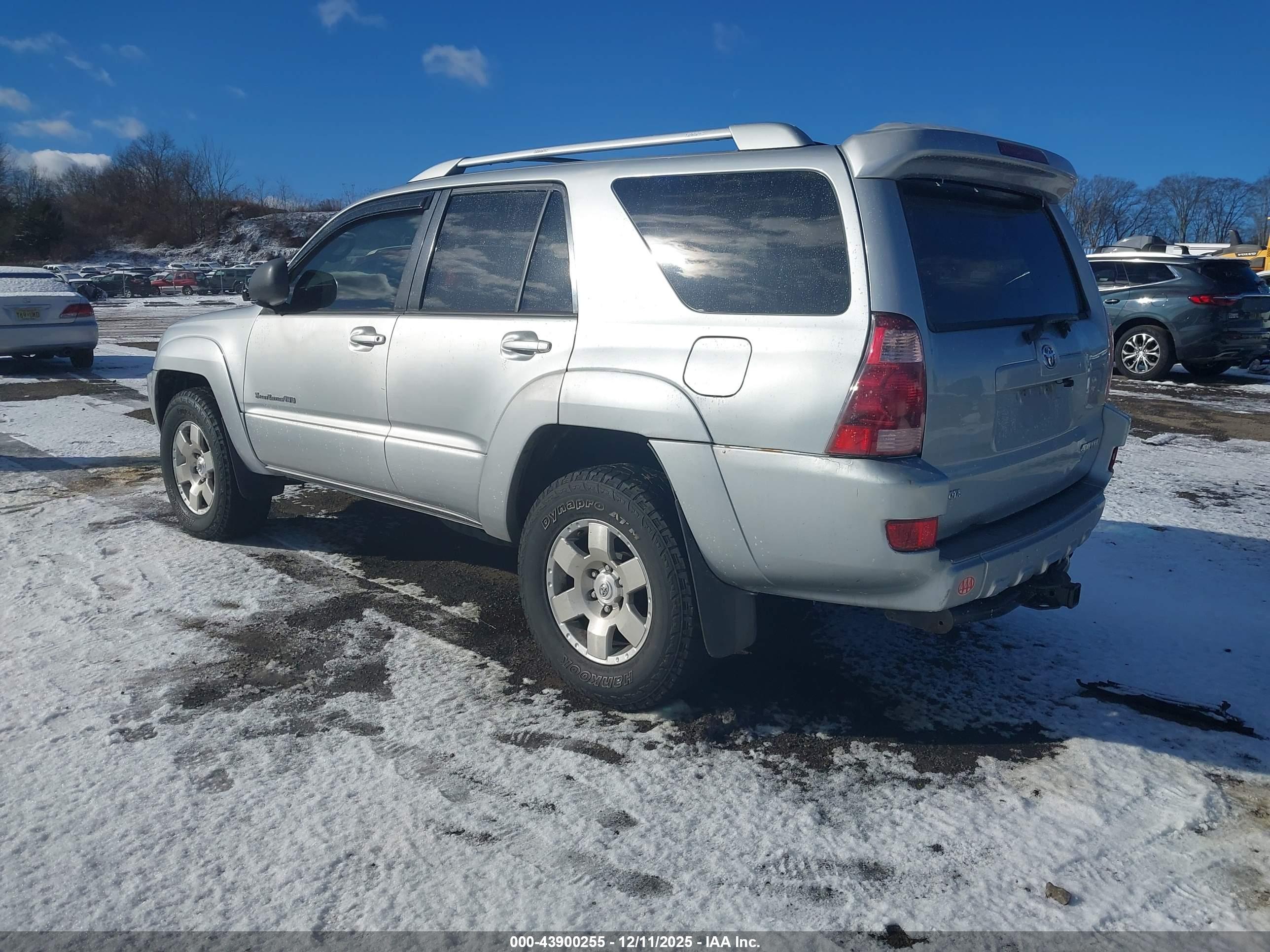TOYOTA 4RUNNER image 3