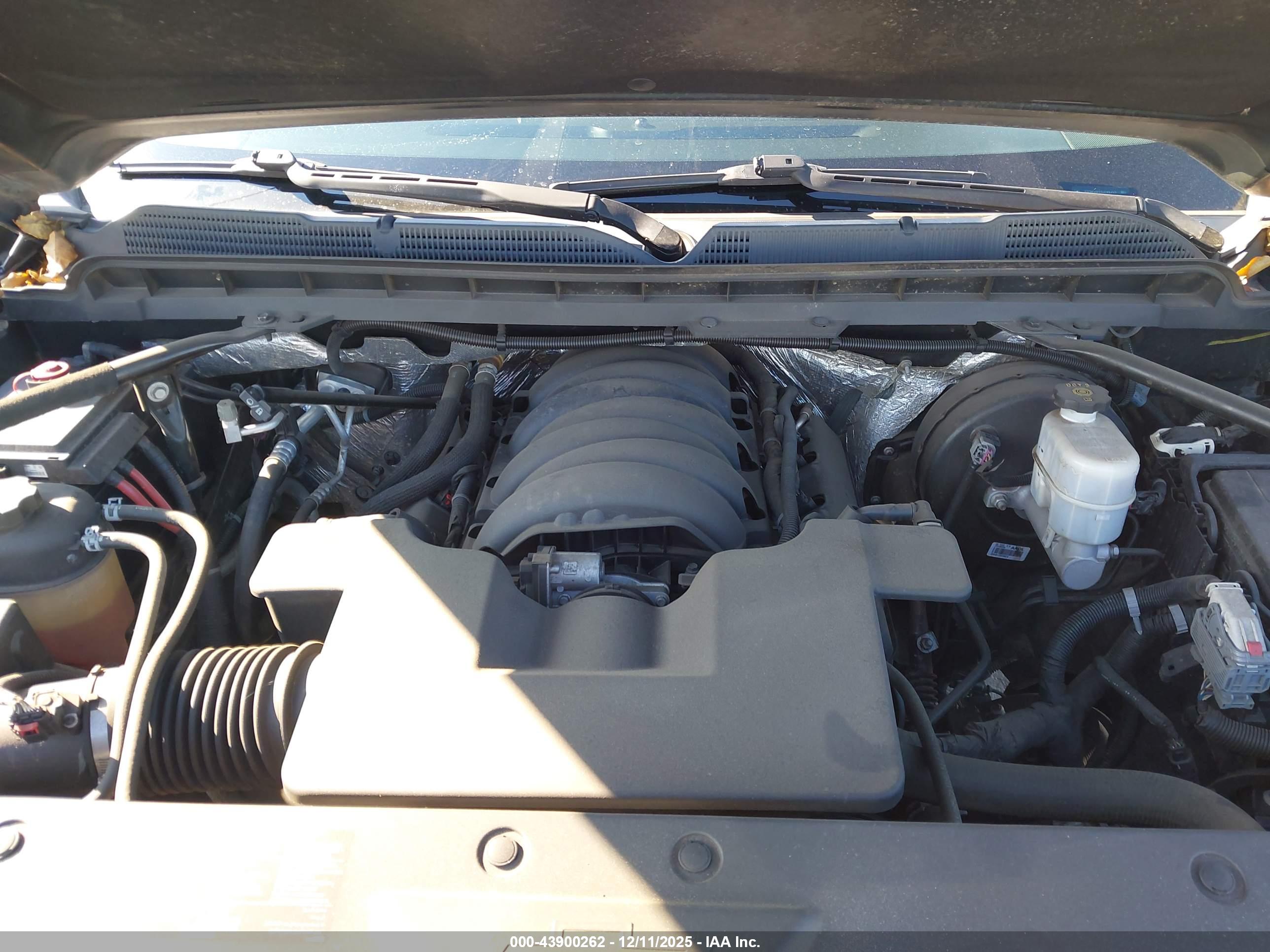 CHEVROLET SILVERADO image 10