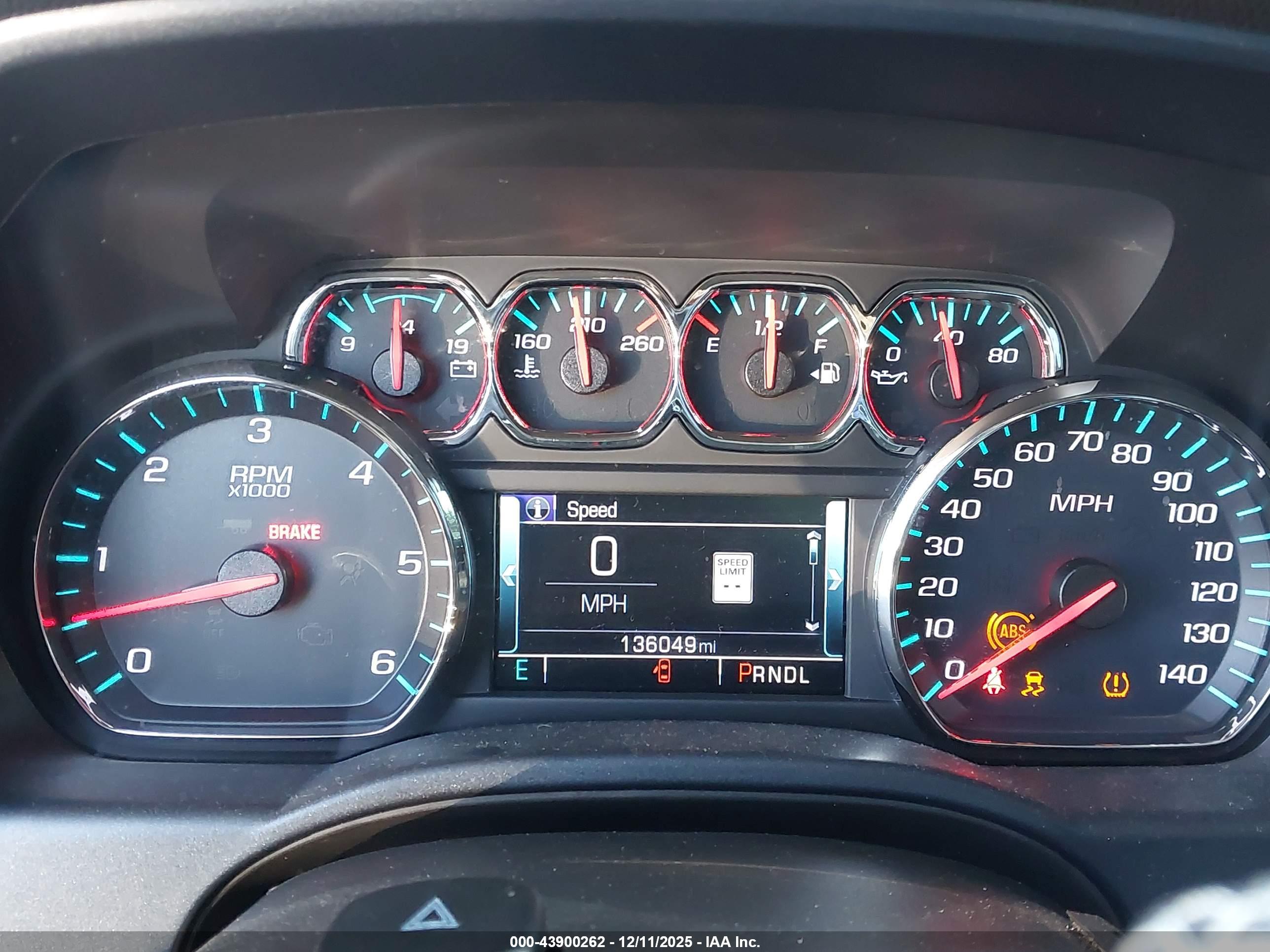 CHEVROLET SILVERADO image 7