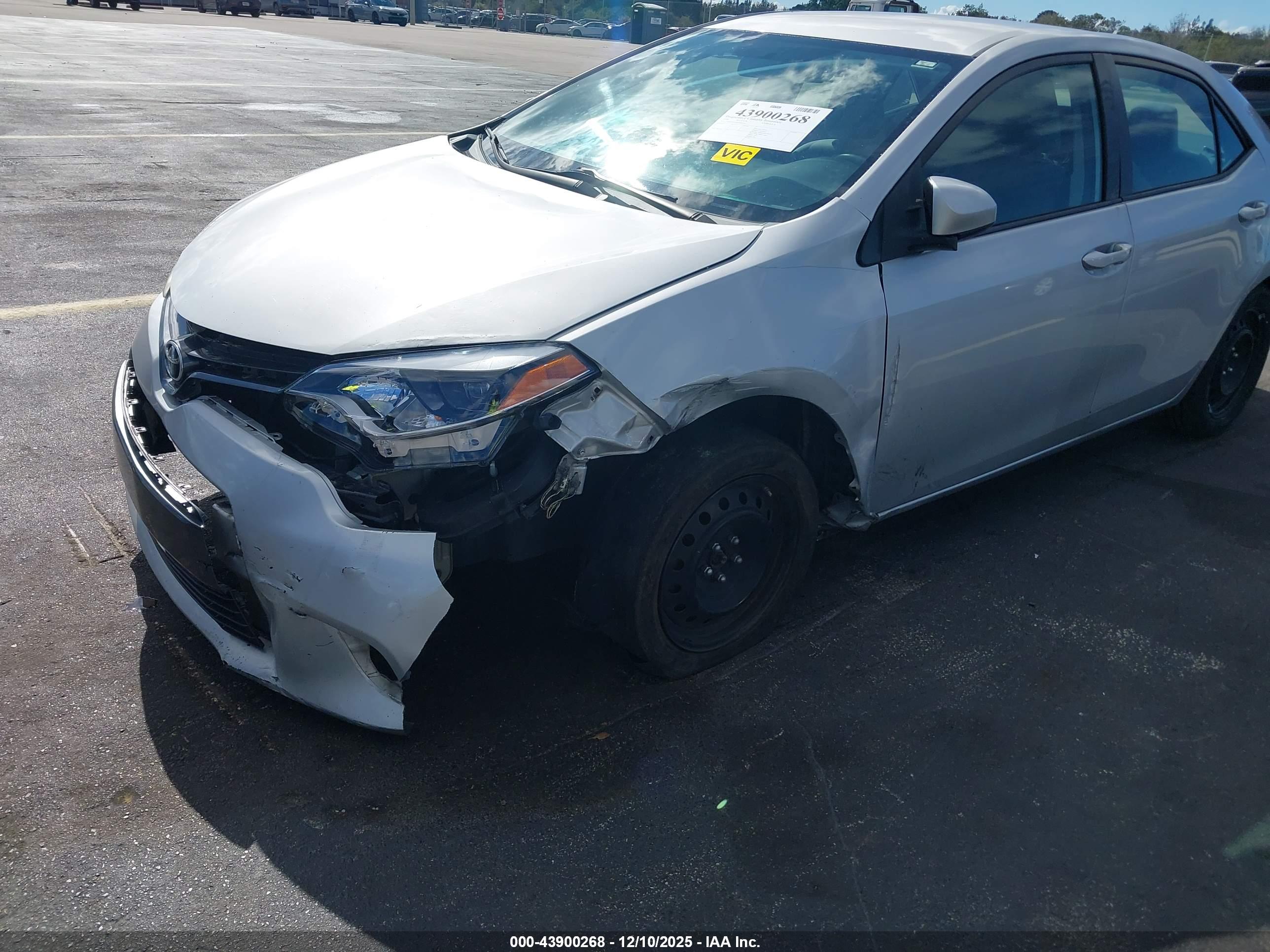 TOYOTA COROLLA image 6