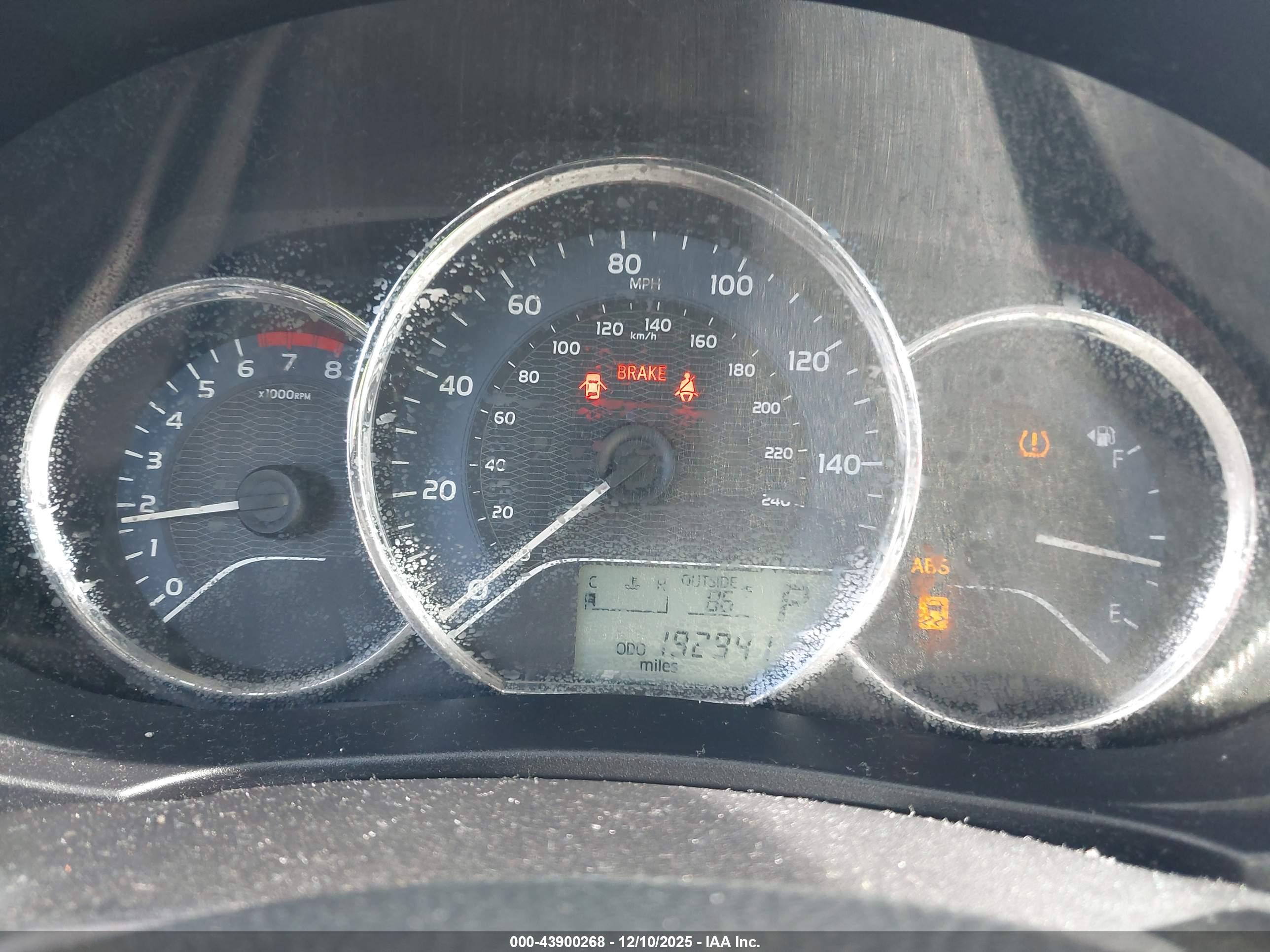 TOYOTA COROLLA image 7
