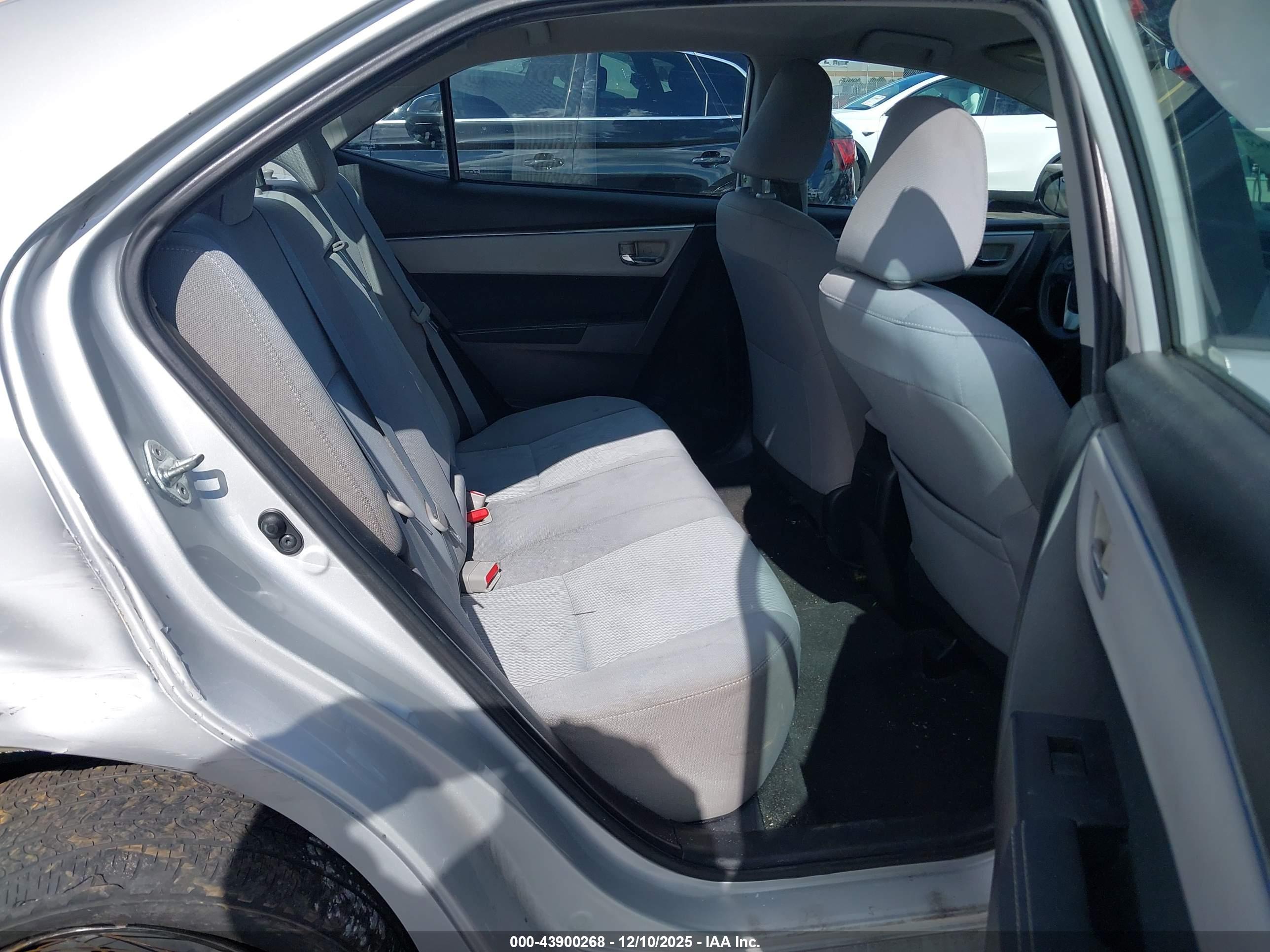 TOYOTA COROLLA image 8