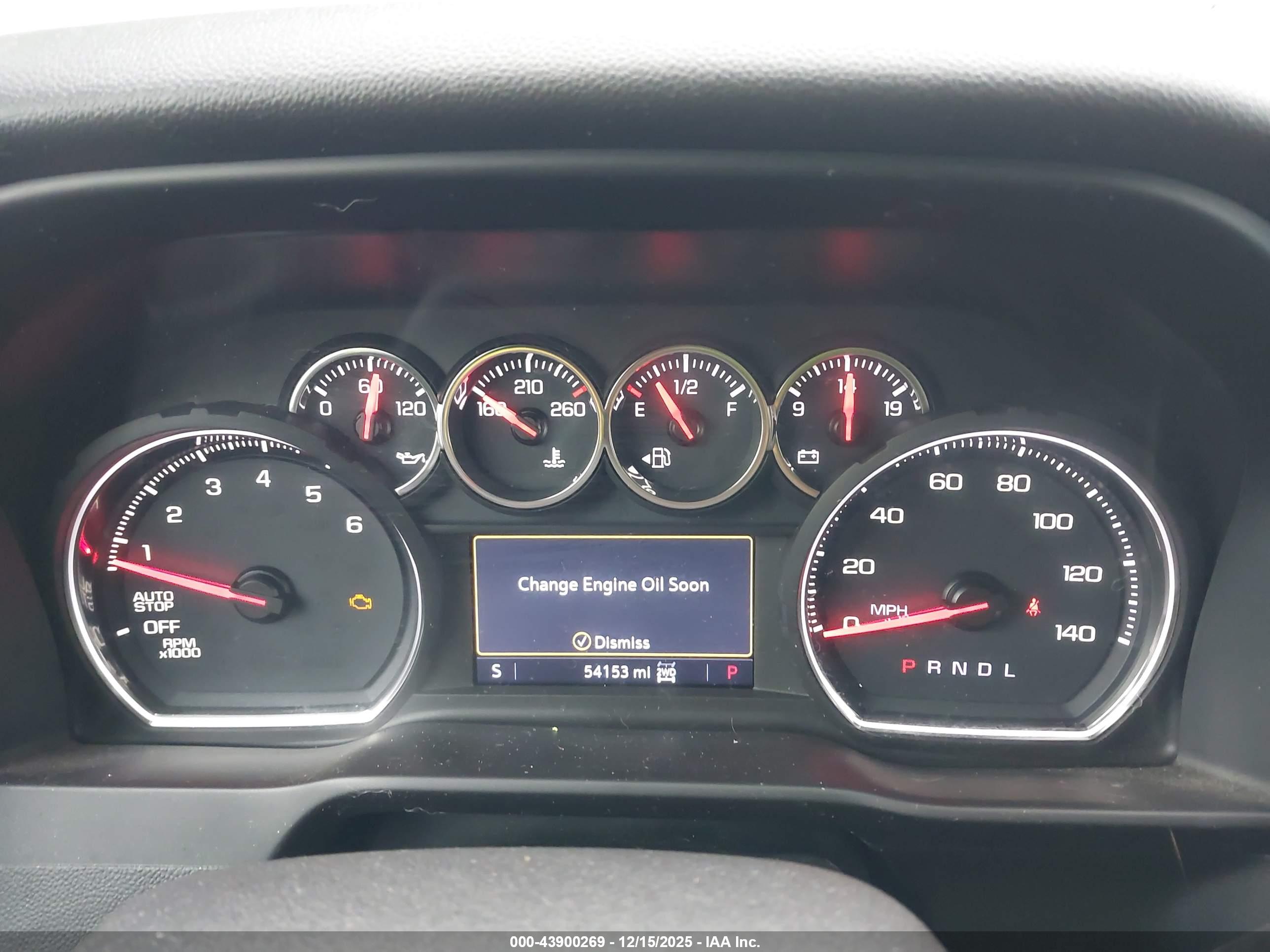 CHEVROLET SILVERADO image 7