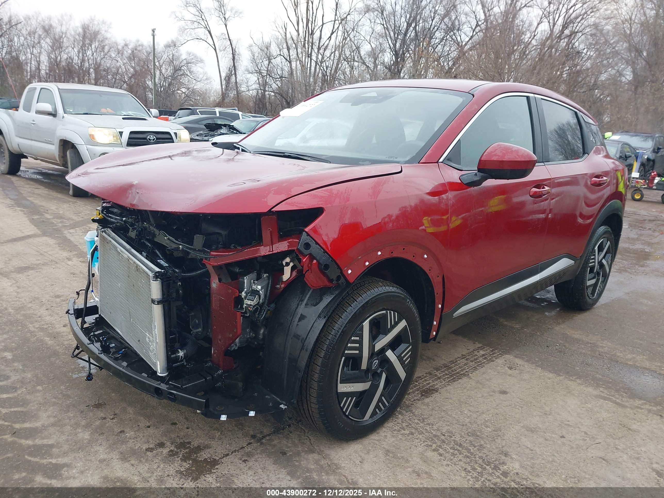 NISSAN KICKS image 2