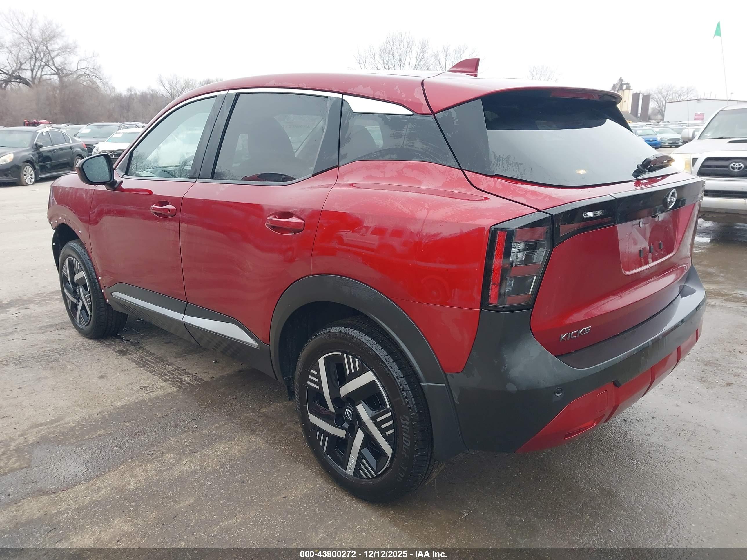 NISSAN KICKS image 3