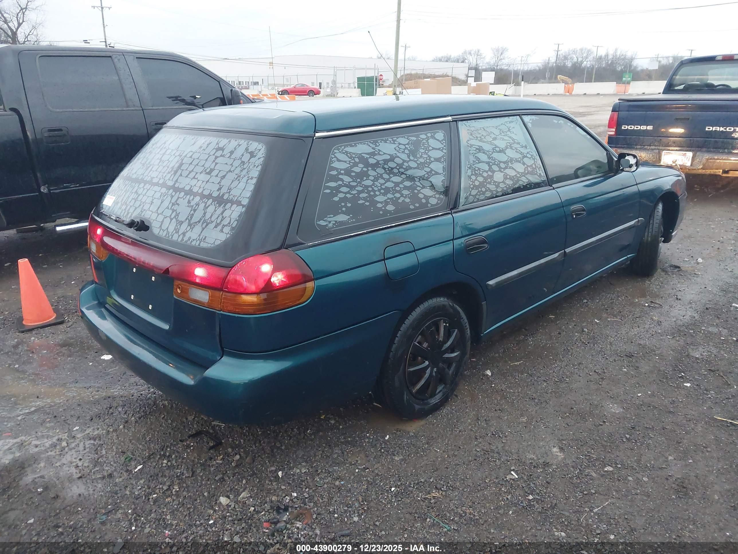 SUBARU LEGACY image 4