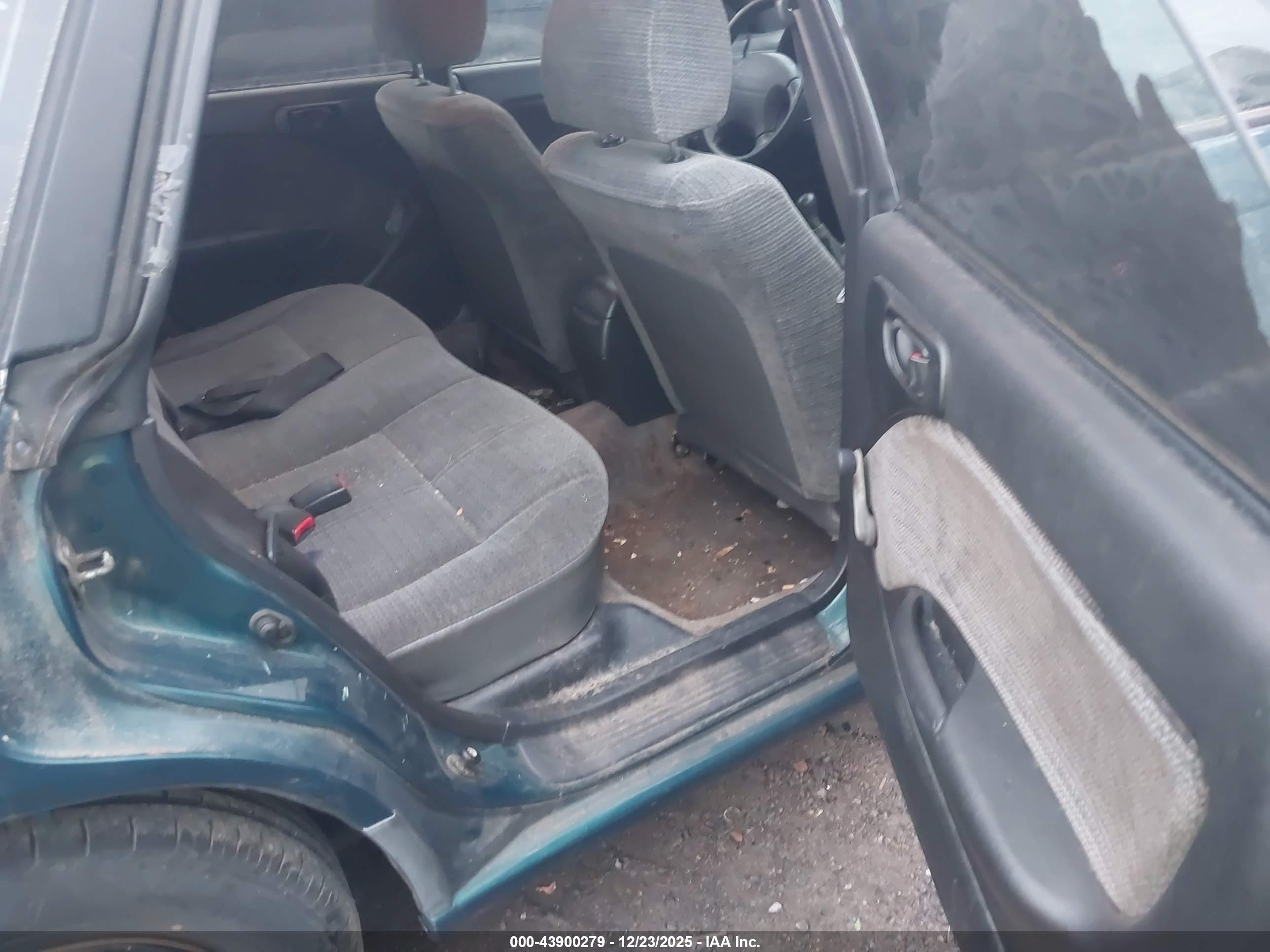SUBARU LEGACY image 8