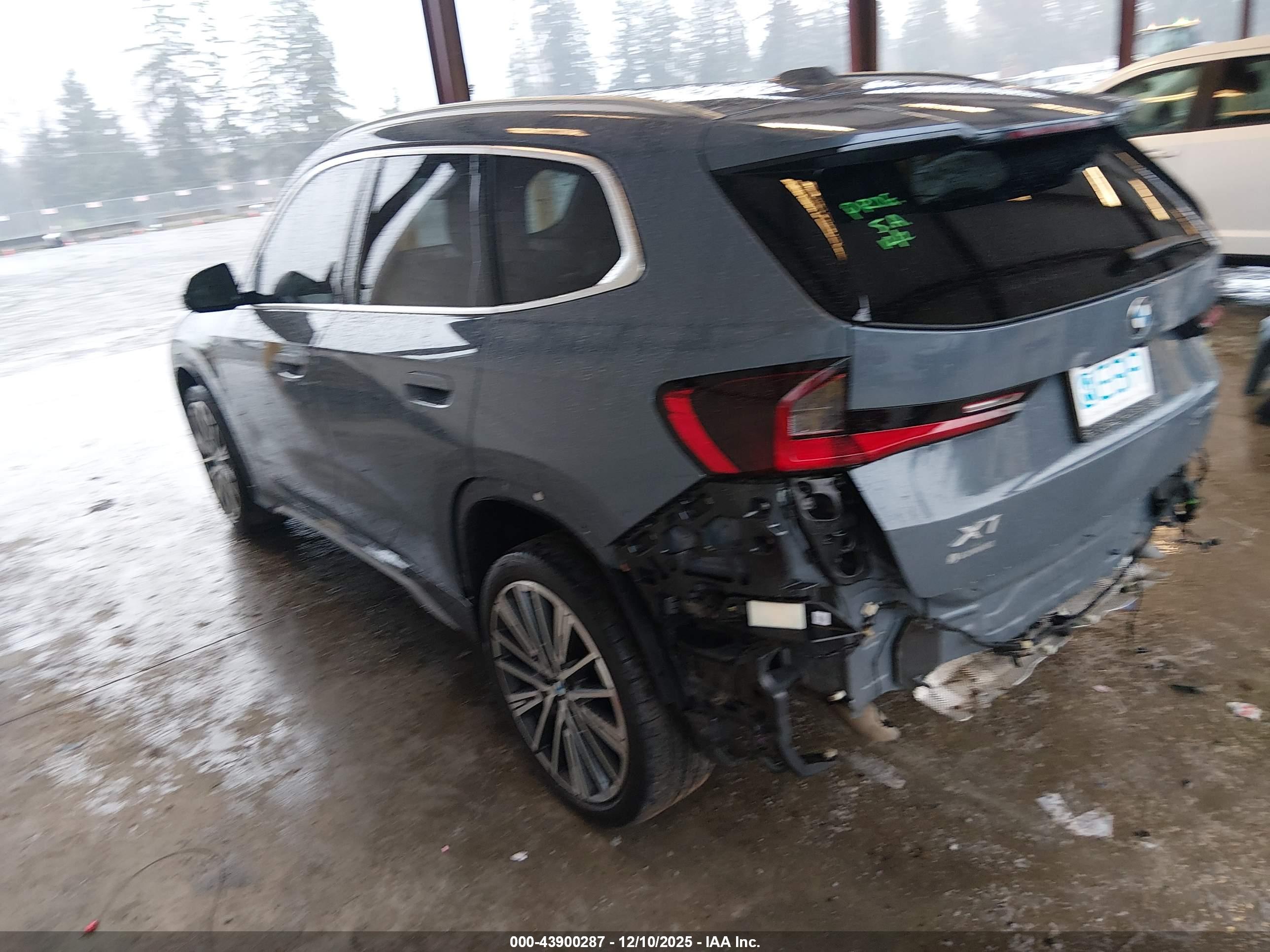 BMW X1 image 3