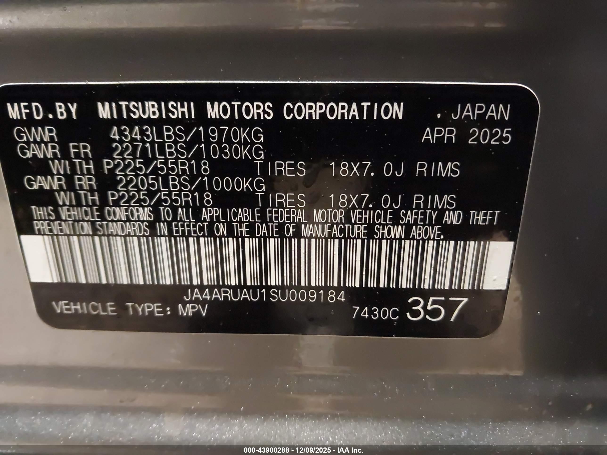 MITSUBISHI OUTLANDER image 9