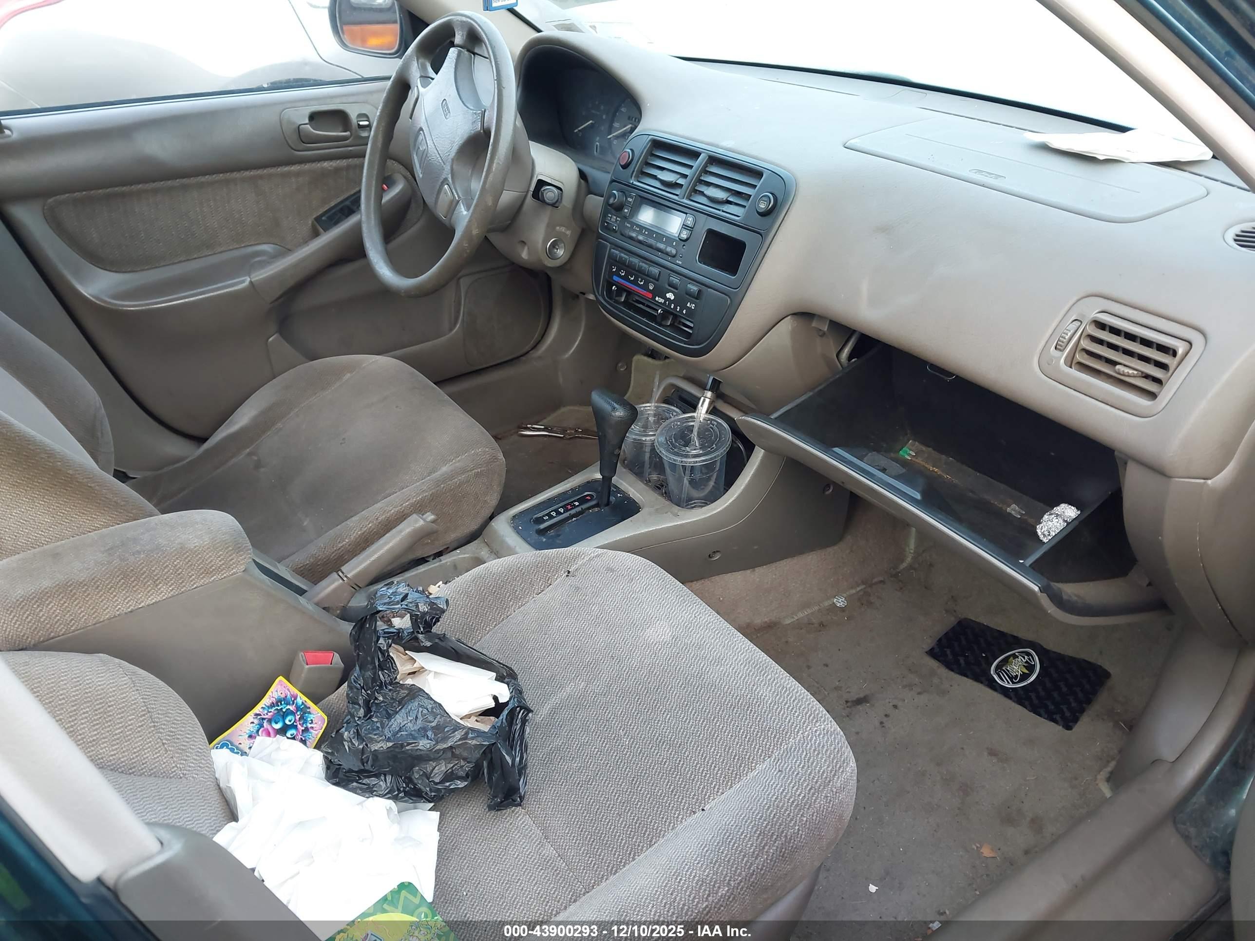 HONDA CIVIC image 5